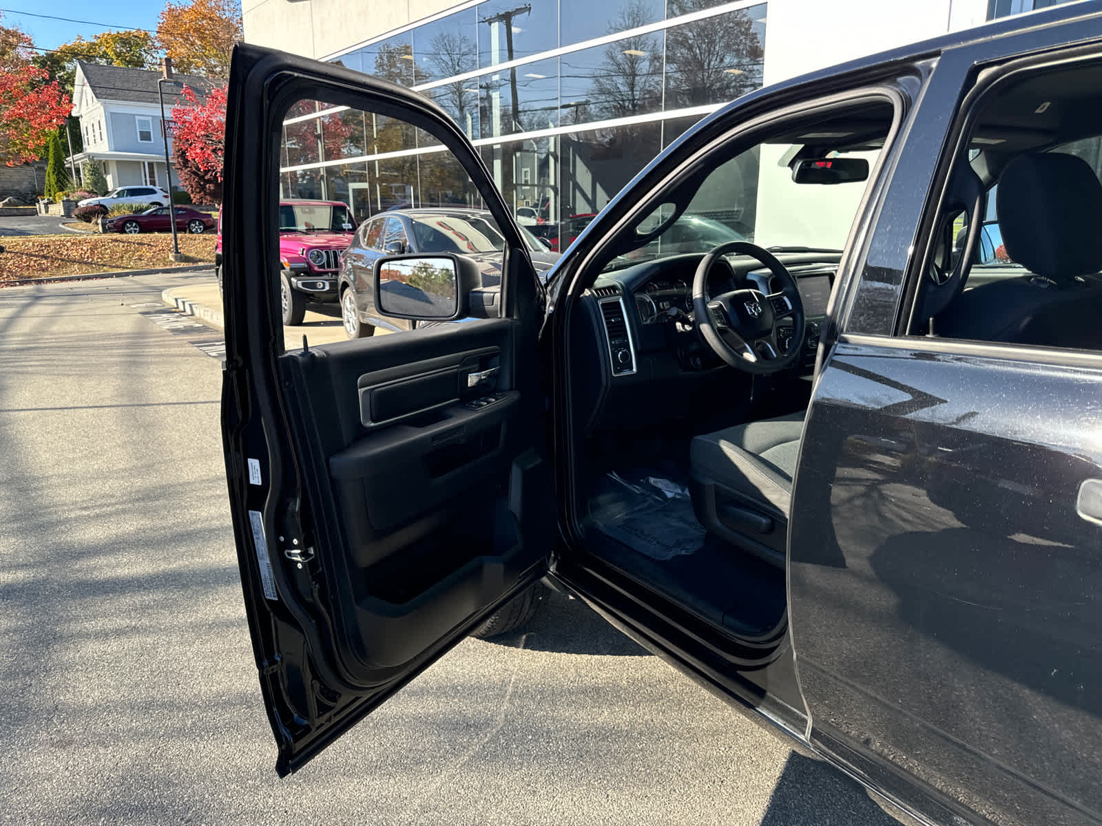 used 2021 Ram 1500 Classic car, priced at $29,500