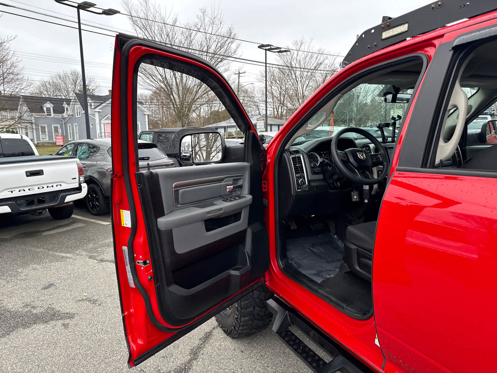 used 2019 Ram 1500 Classic car, priced at $29,900
