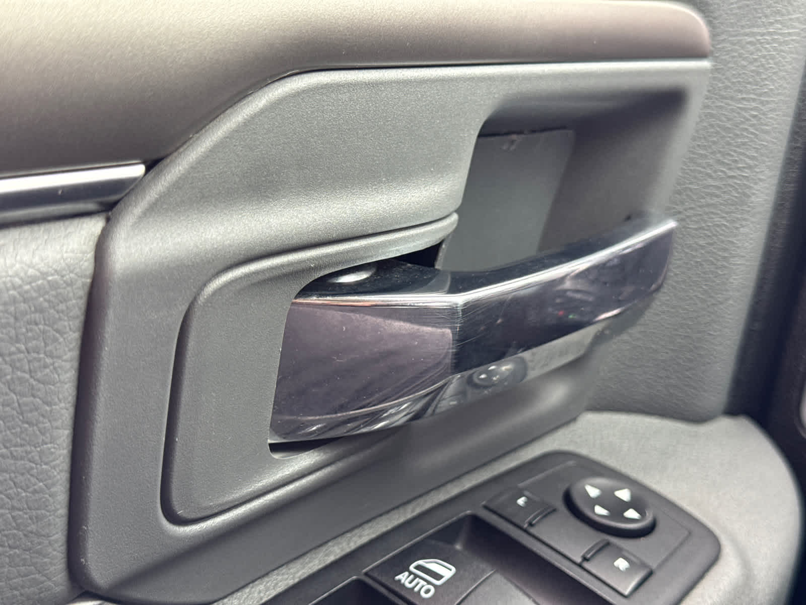 used 2019 Ram 1500 Classic car, priced at $29,900