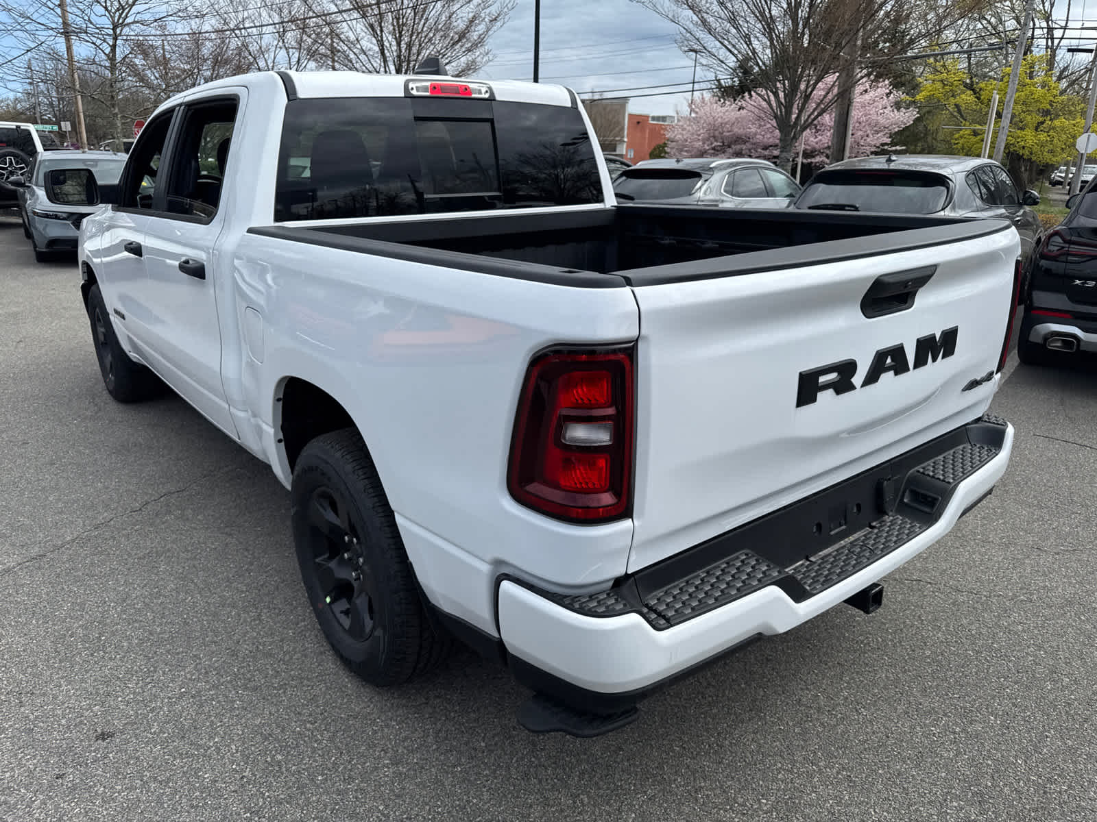 new 2025 Ram 1500 car, priced at $43,124