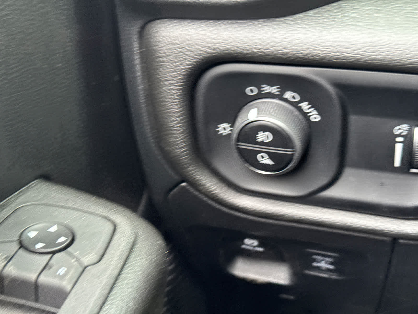 new 2025 Ram 1500 car, priced at $43,124