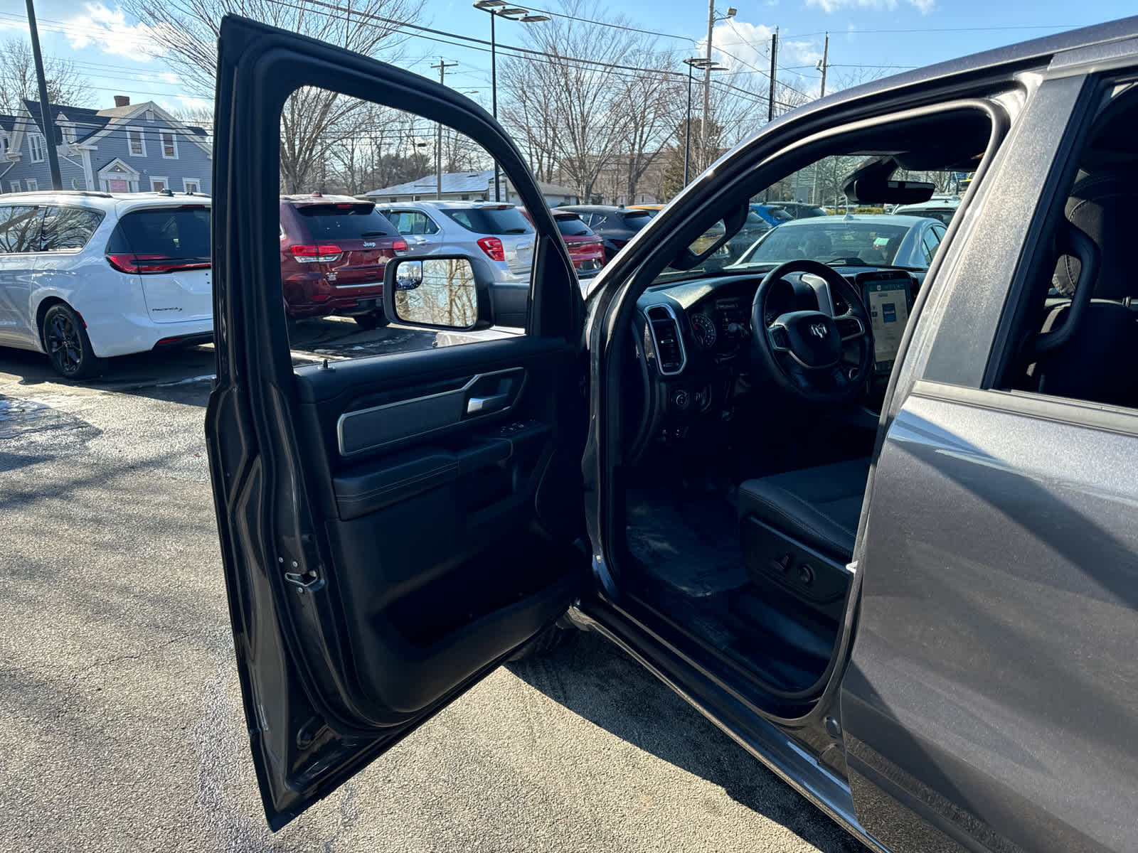 used 2022 Ram 1500 car, priced at $35,481