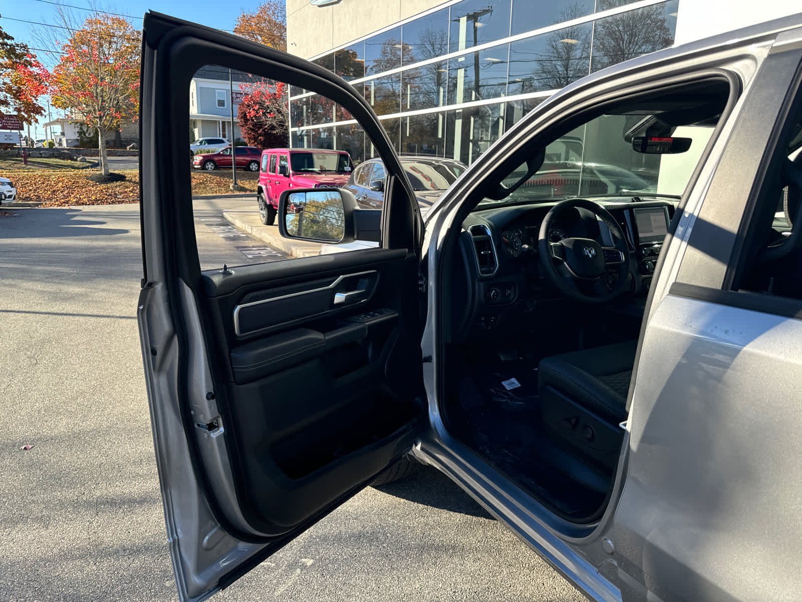 new 2025 Ram 1500 car, priced at $47,534