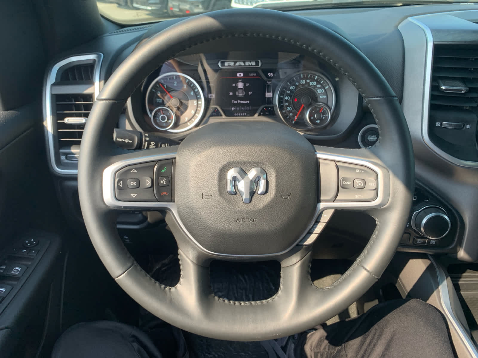 new 2022 Ram 1500 car, priced at $59,998