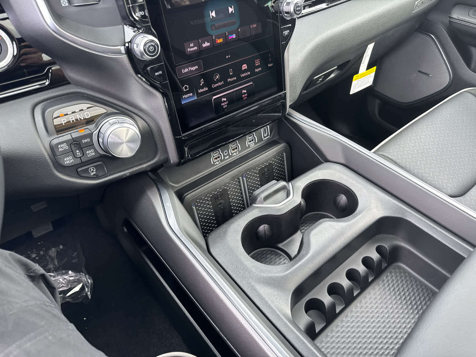 new 2025 Ram 1500 car, priced at $57,984
