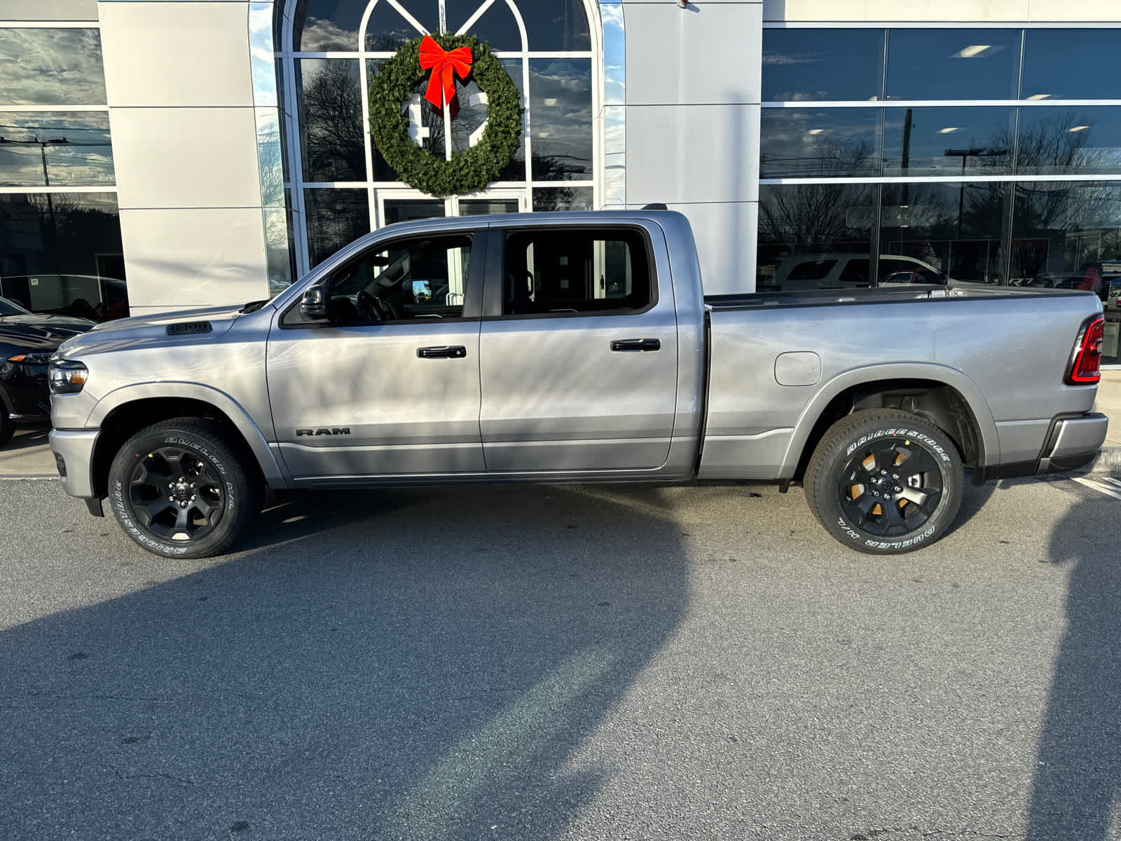 new 2025 Ram 1500 car, priced at $51,627