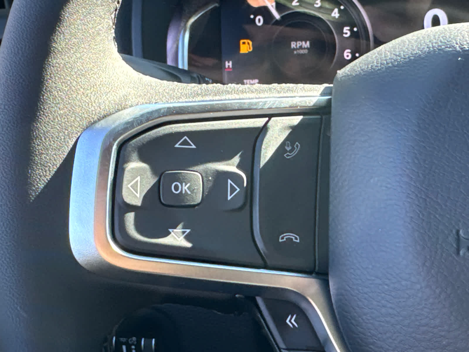 new 2025 Ram 1500 car, priced at $51,381