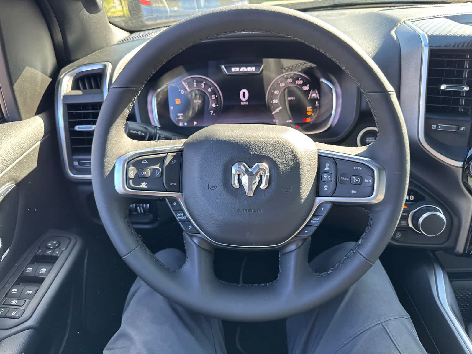 new 2025 Ram 1500 car, priced at $51,381