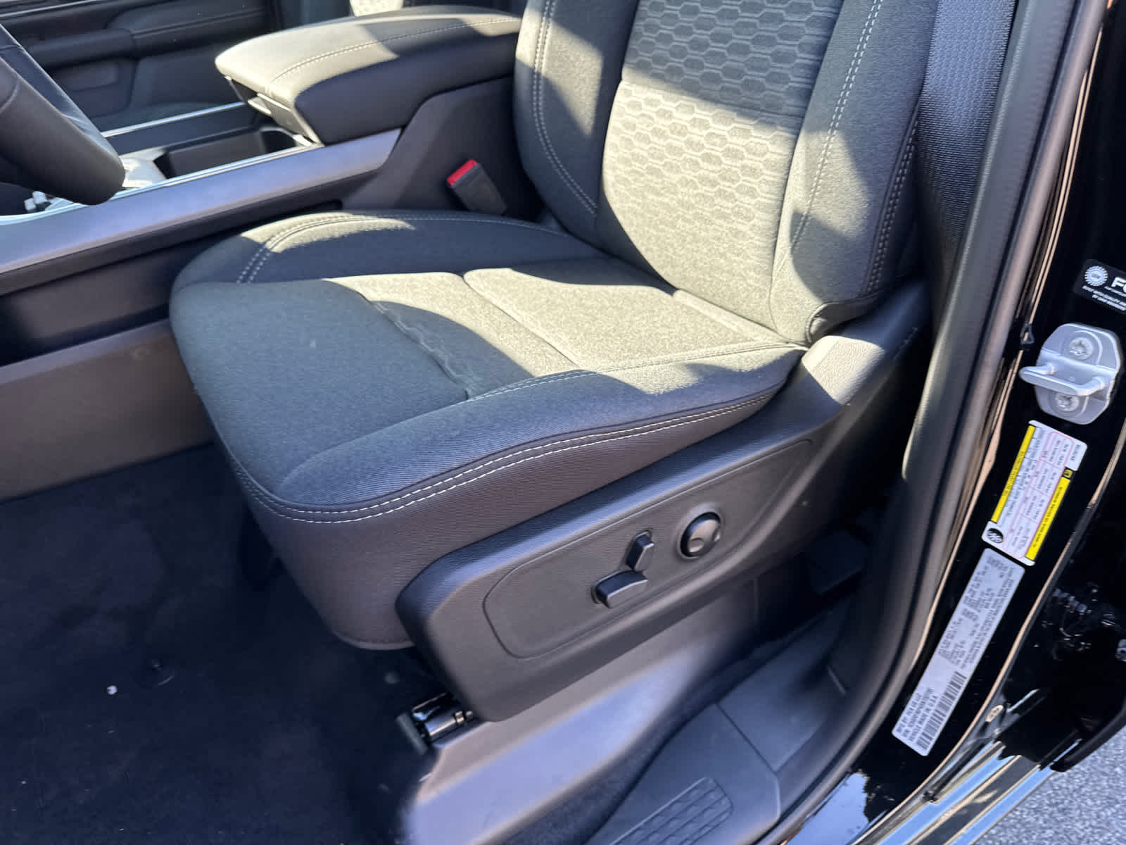 new 2025 Ram 1500 car, priced at $51,381