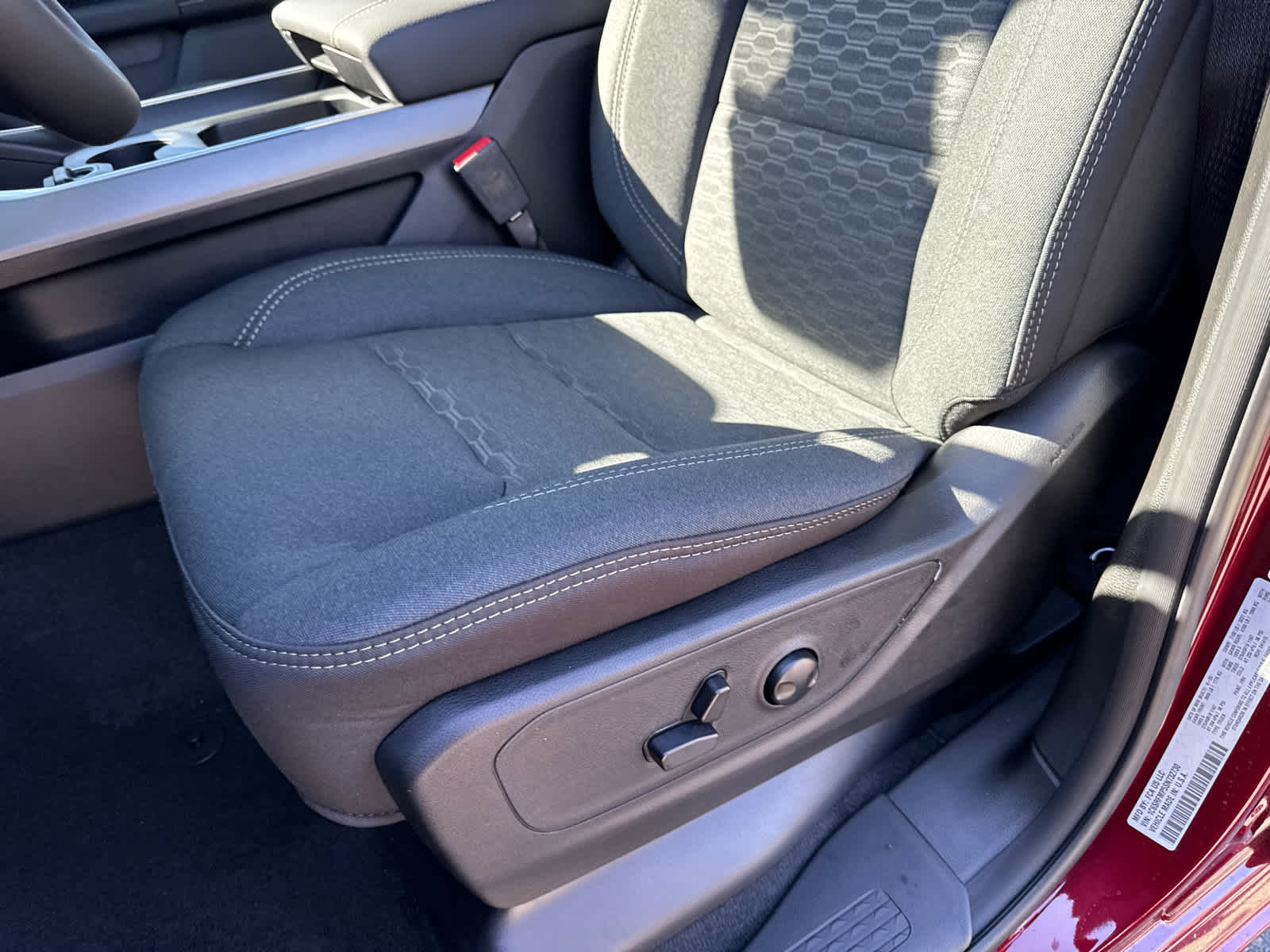 new 2025 Ram 1500 car, priced at $47,418