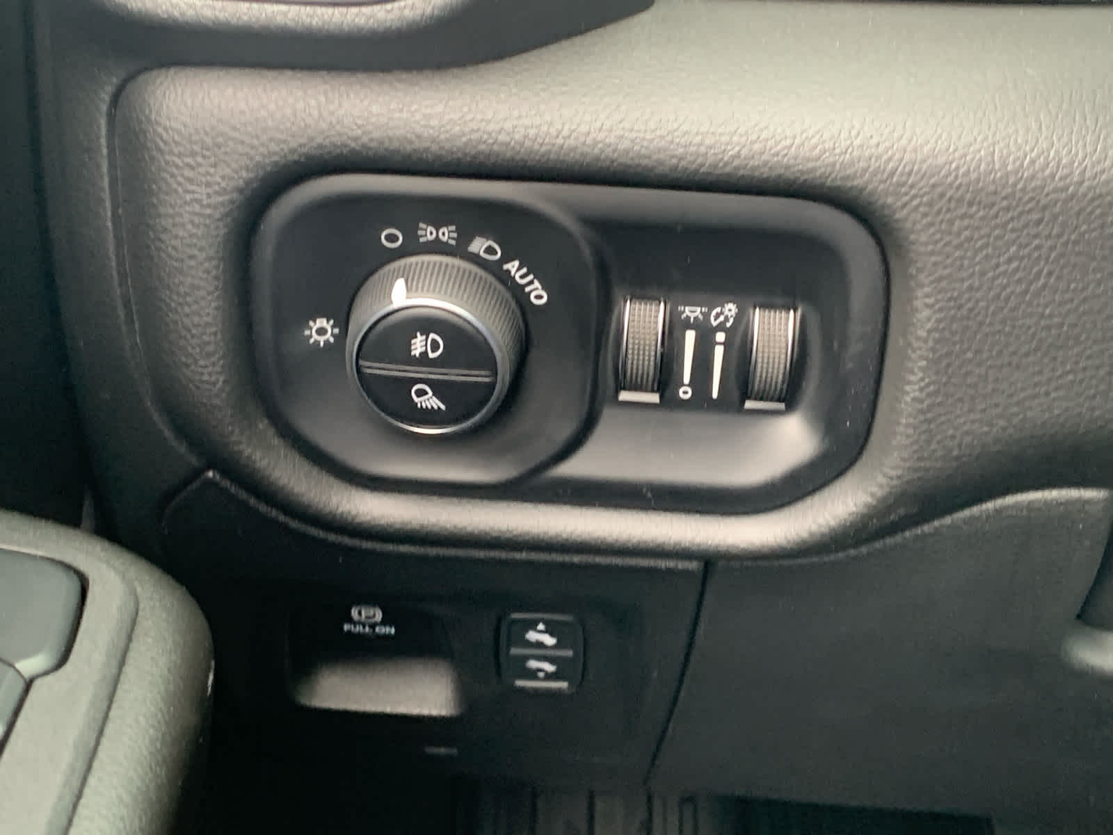 new 2025 Ram 1500 car, priced at $51,431