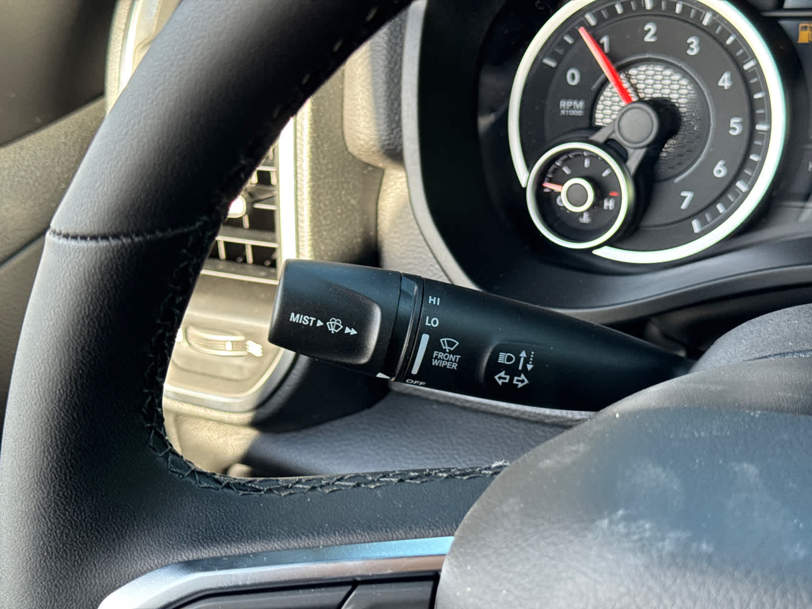 new 2025 Ram 1500 car, priced at $49,620