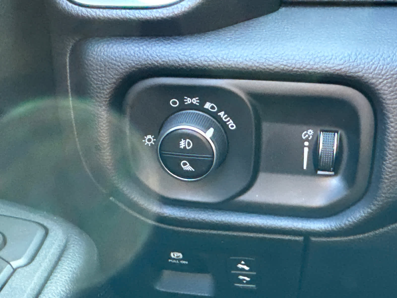 new 2025 Ram 1500 car, priced at $47,582