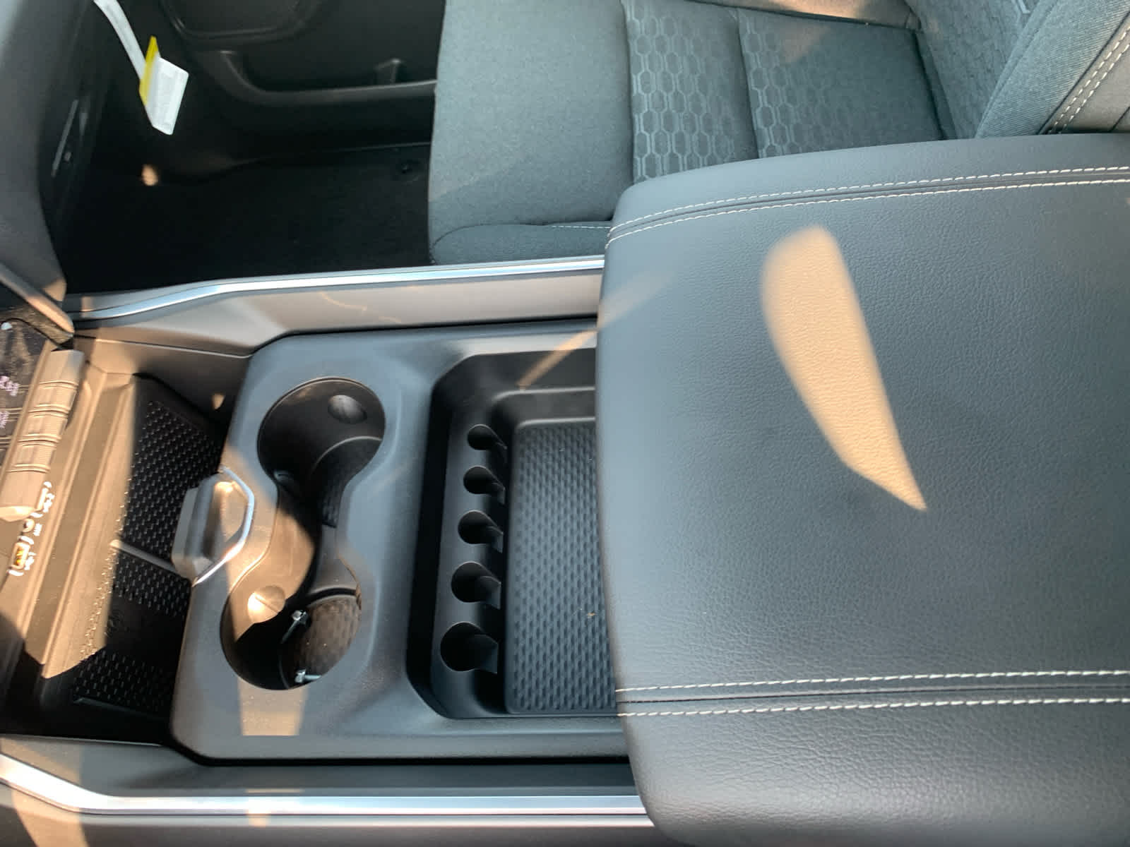 new 2025 Ram 1500 car, priced at $51,384