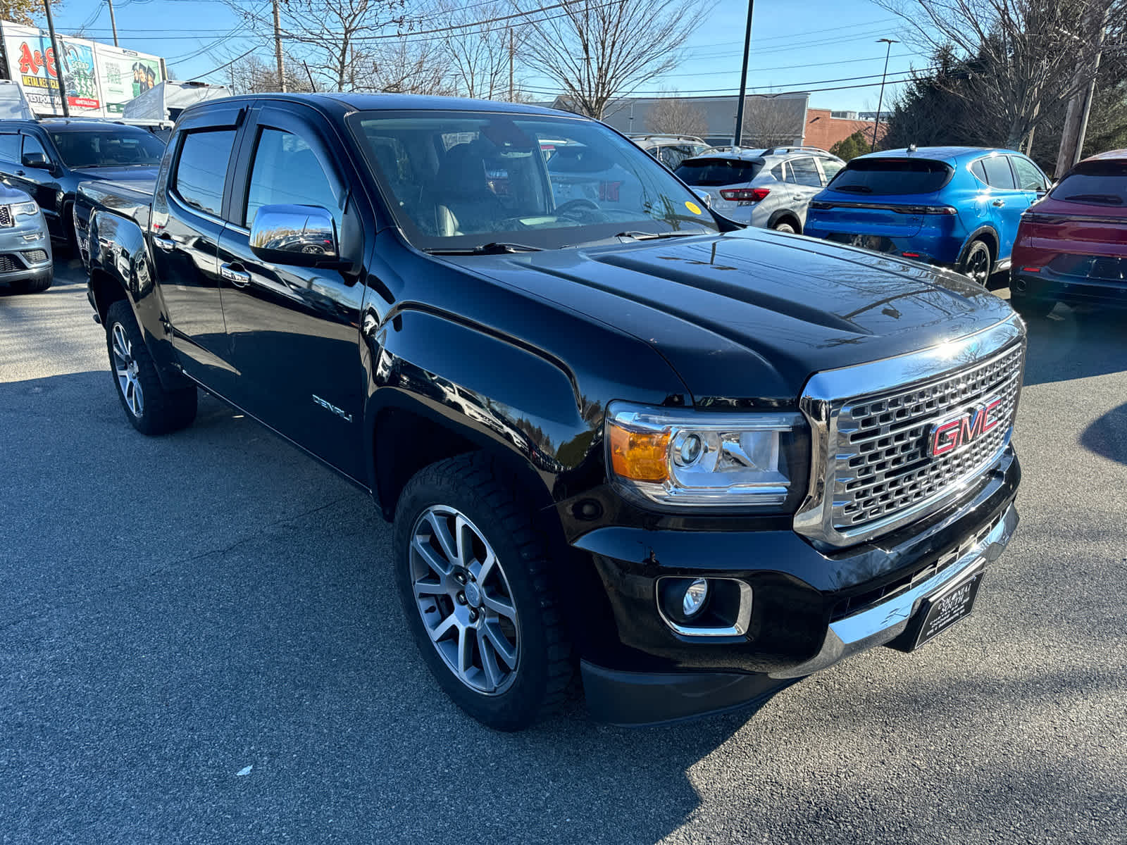 used 2020 GMC Canyon car, priced at $28,400