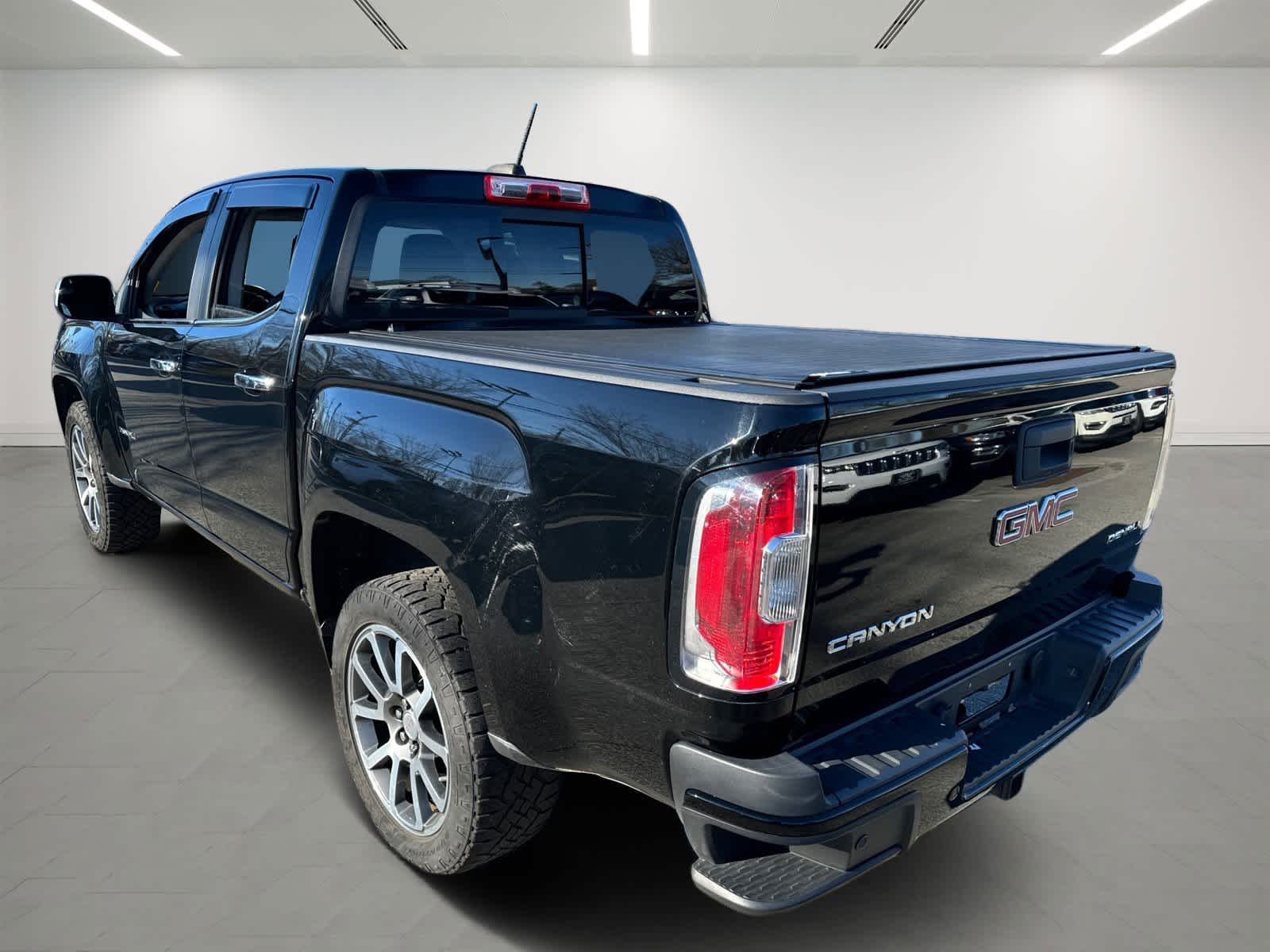 used 2020 GMC Canyon car, priced at $28,400