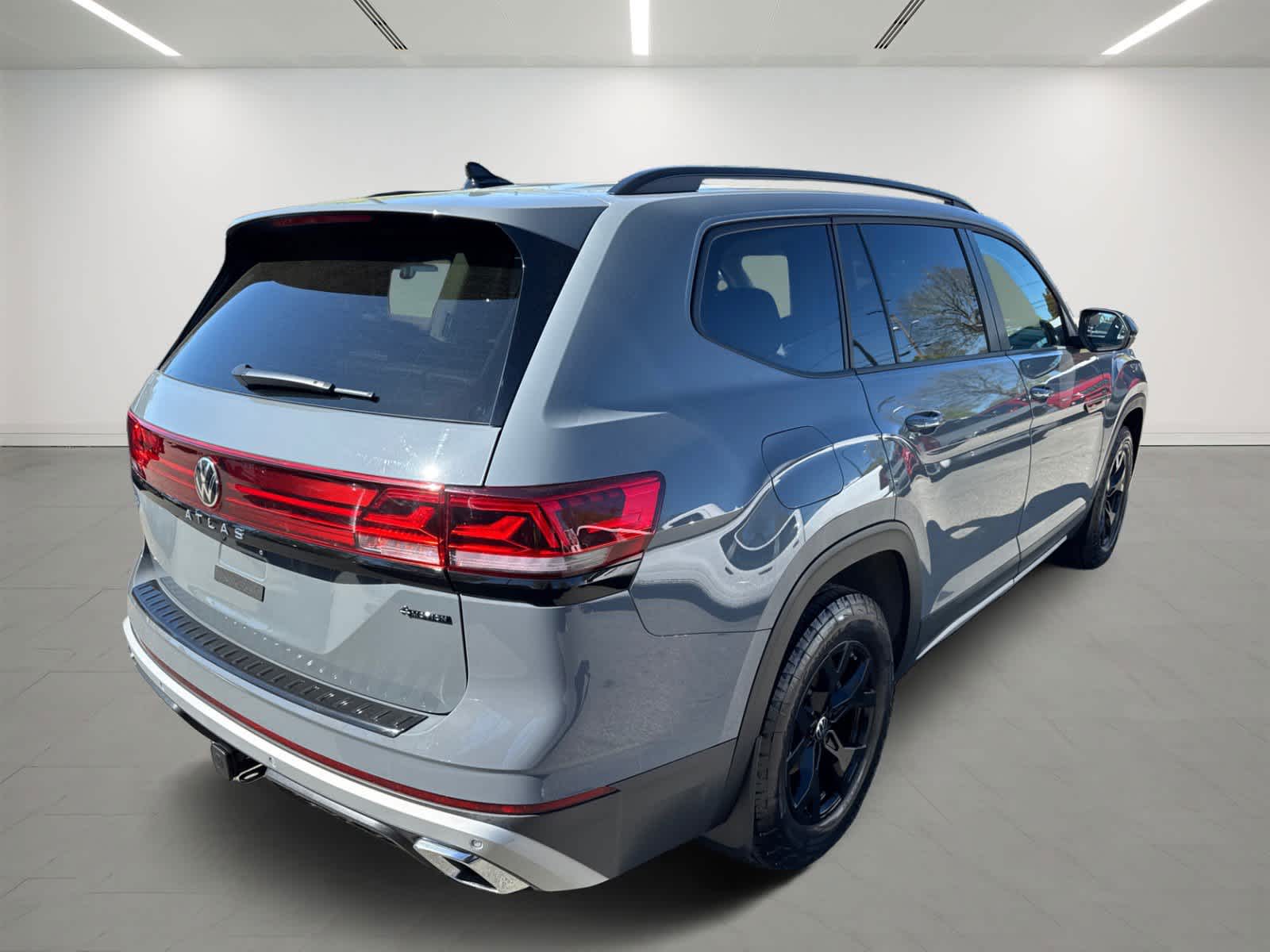 used 2024 Volkswagen Atlas car, priced at $41,995