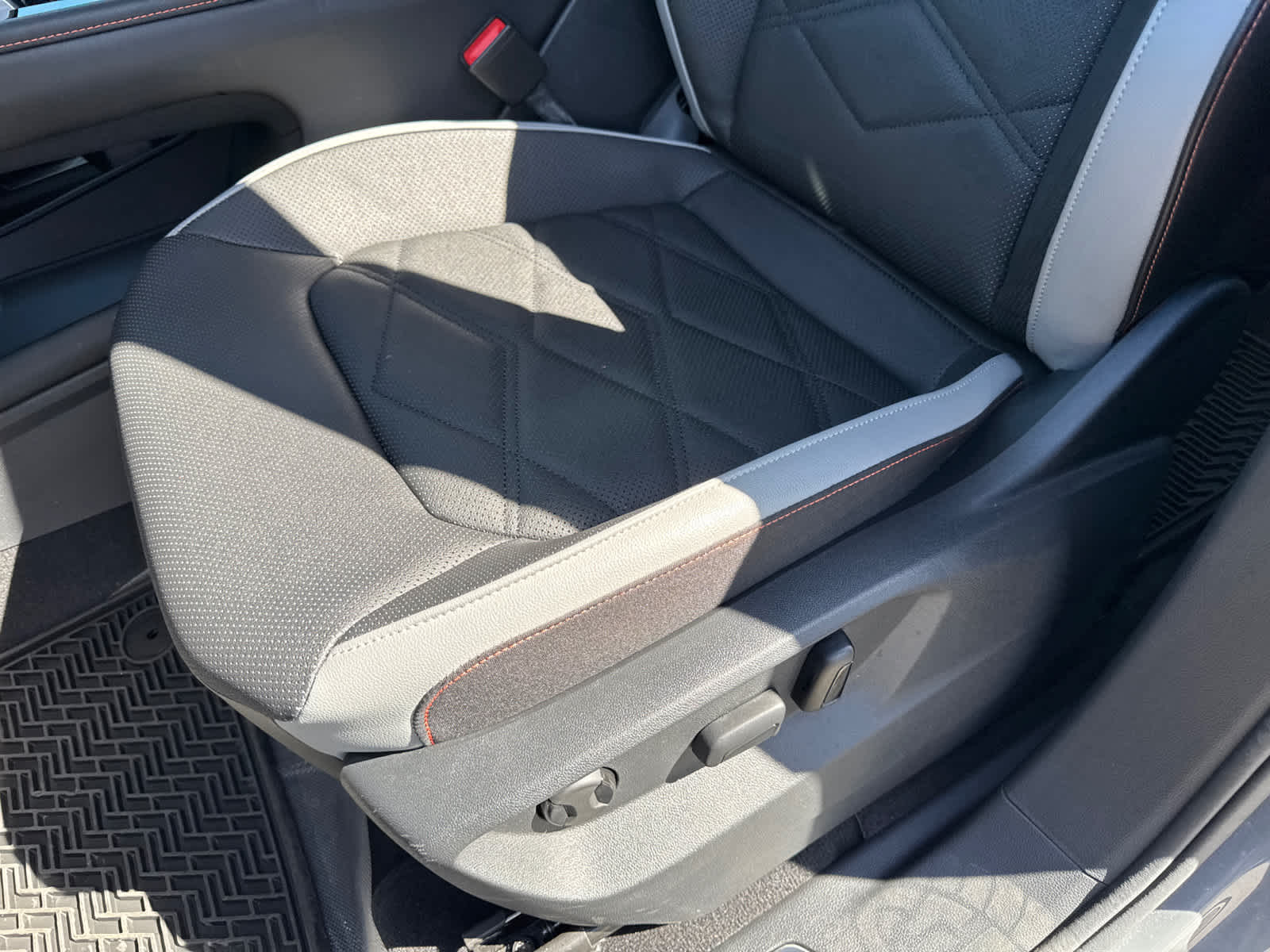 used 2024 Volkswagen Atlas car, priced at $41,995