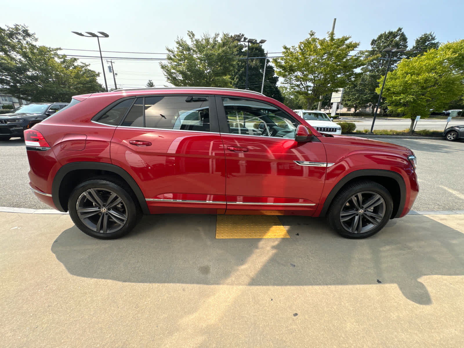 used 2021 Volkswagen Atlas Cross Sport car, priced at $26,700