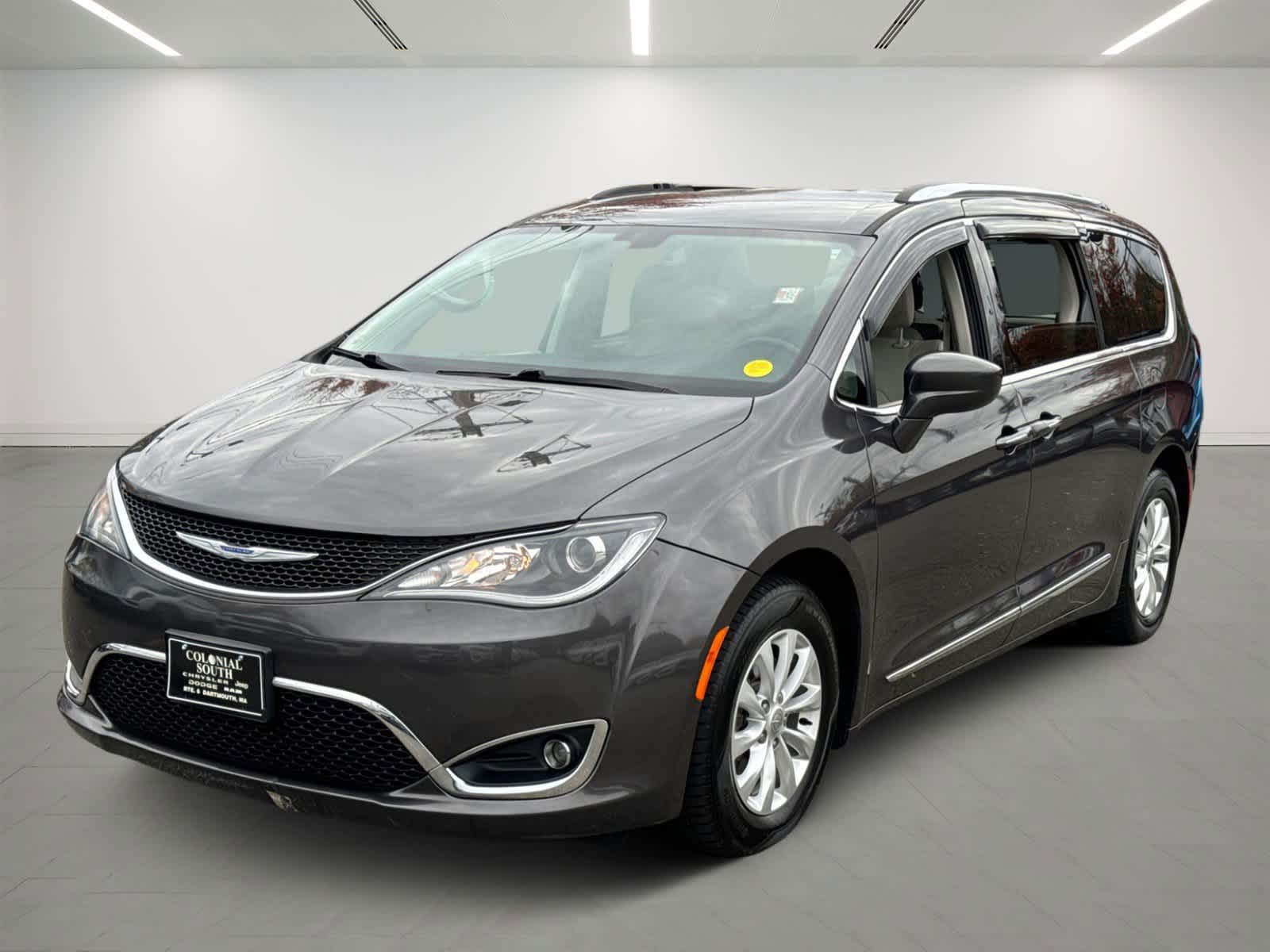 used 2019 Chrysler Pacifica car, priced at $19,400