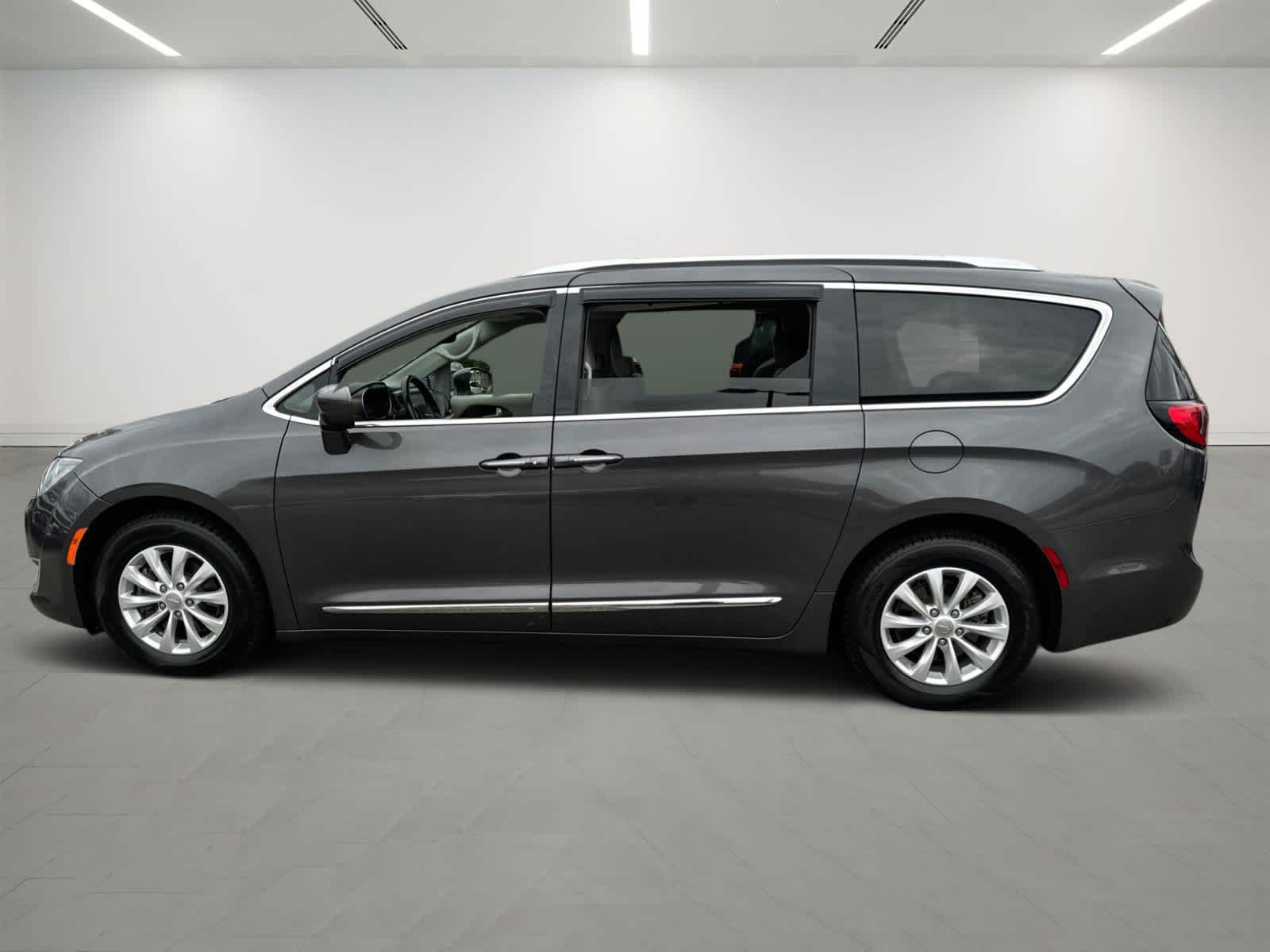 used 2019 Chrysler Pacifica car, priced at $19,400