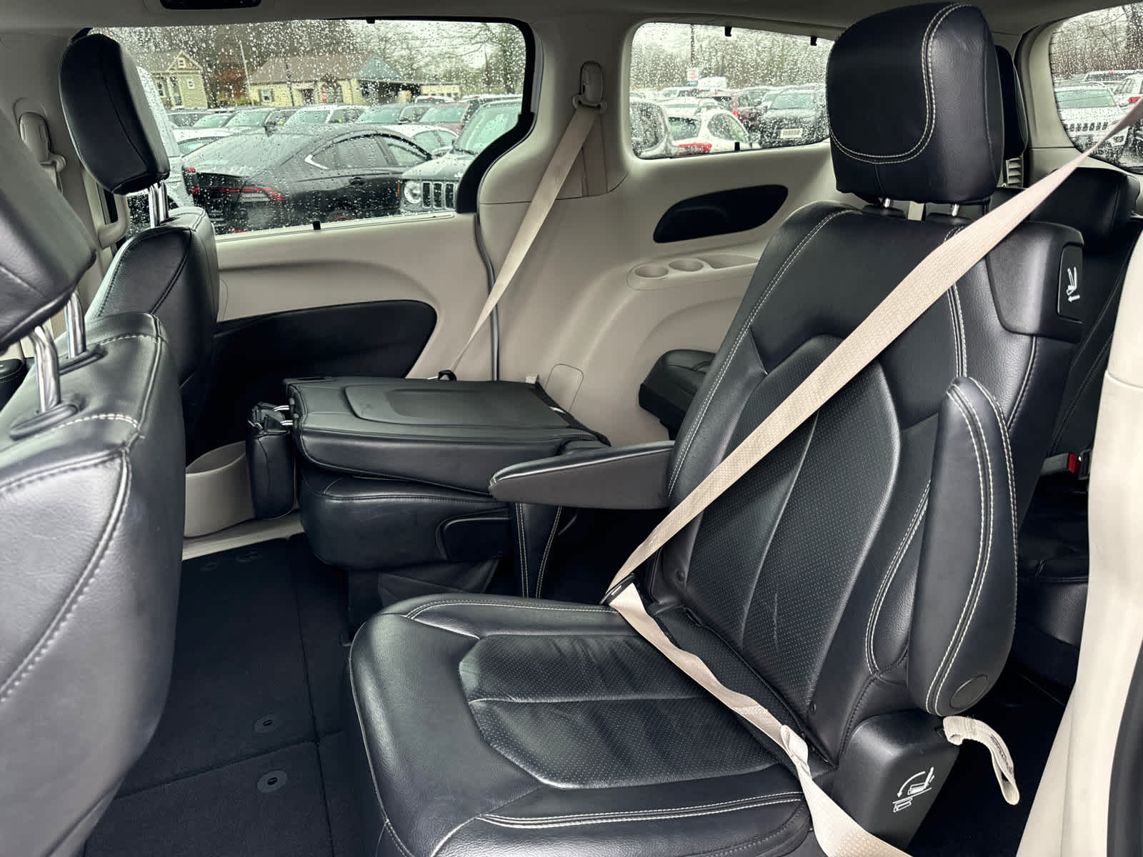 used 2022 Chrysler Pacifica car, priced at $23,700