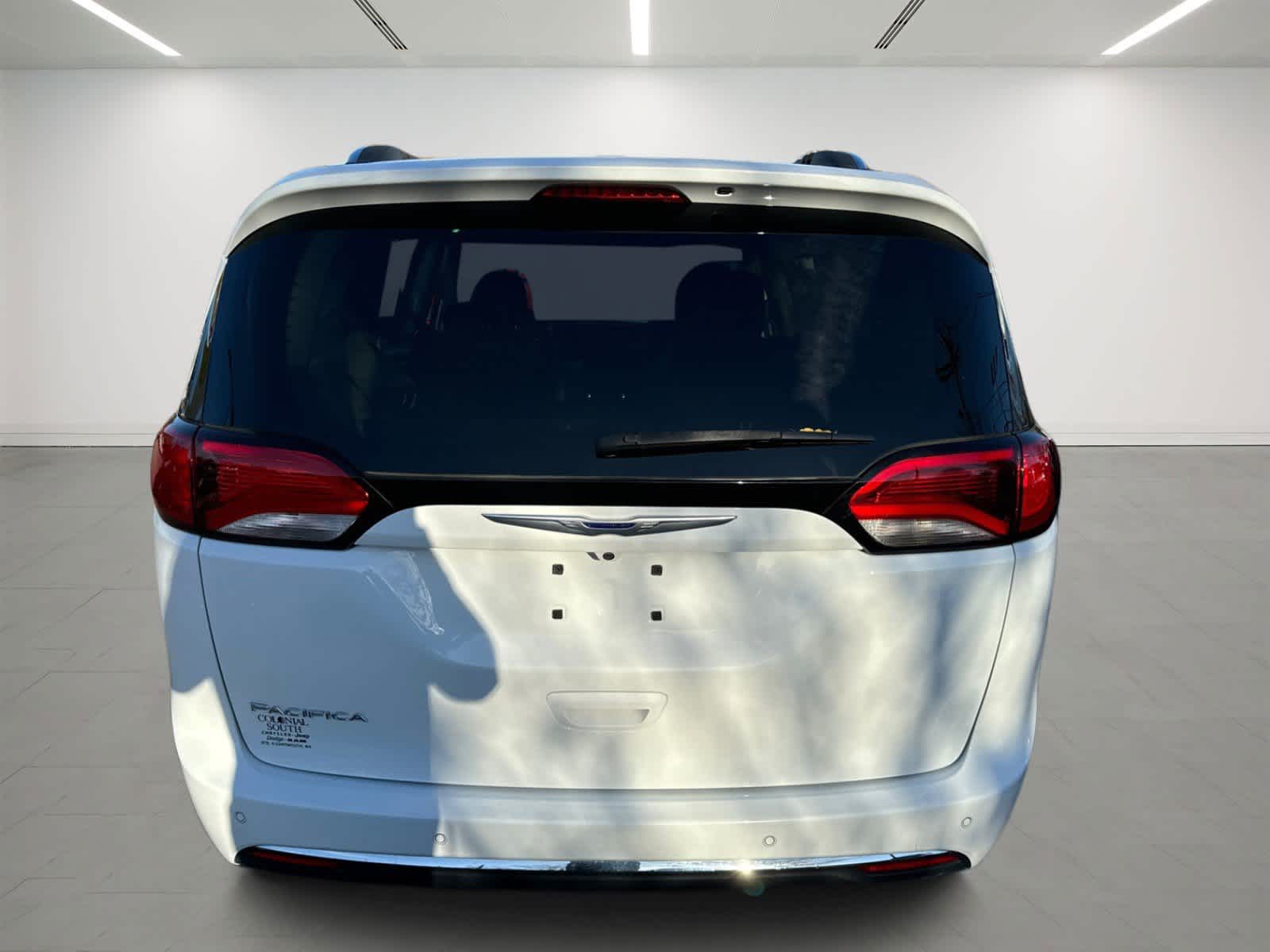 used 2020 Chrysler Pacifica car, priced at $21,800