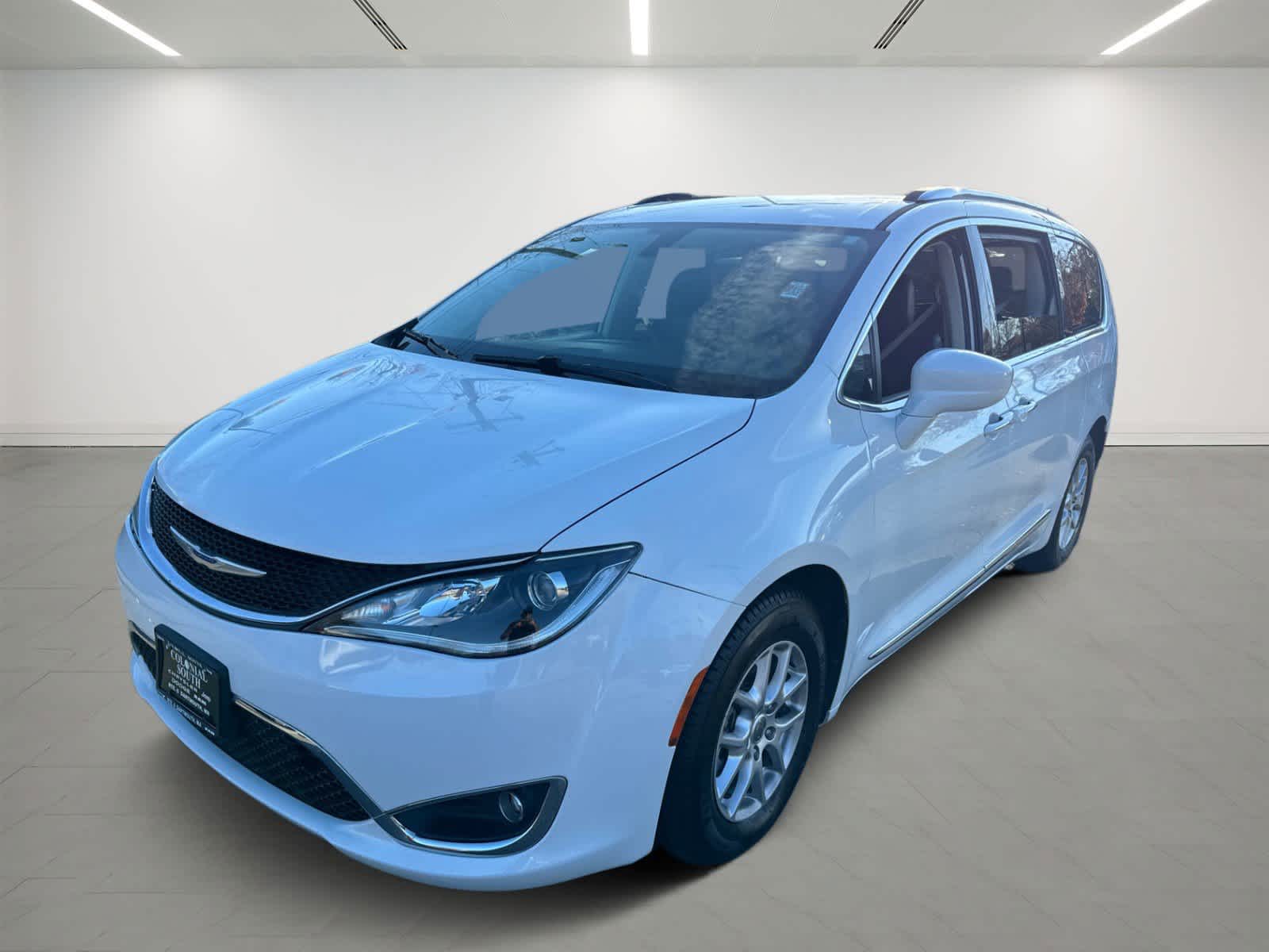 used 2020 Chrysler Pacifica car, priced at $21,800