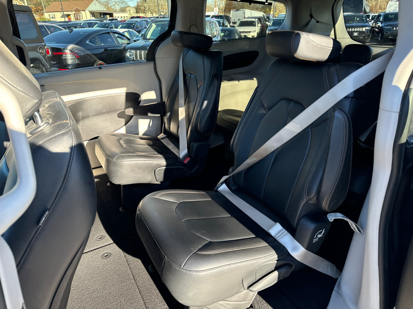 used 2017 Chrysler Pacifica car, priced at $13,300