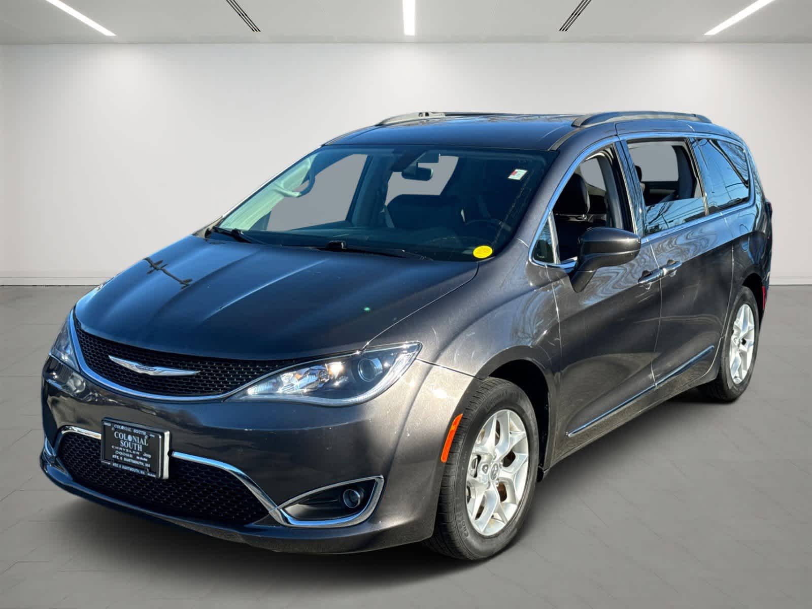 used 2017 Chrysler Pacifica car, priced at $13,300