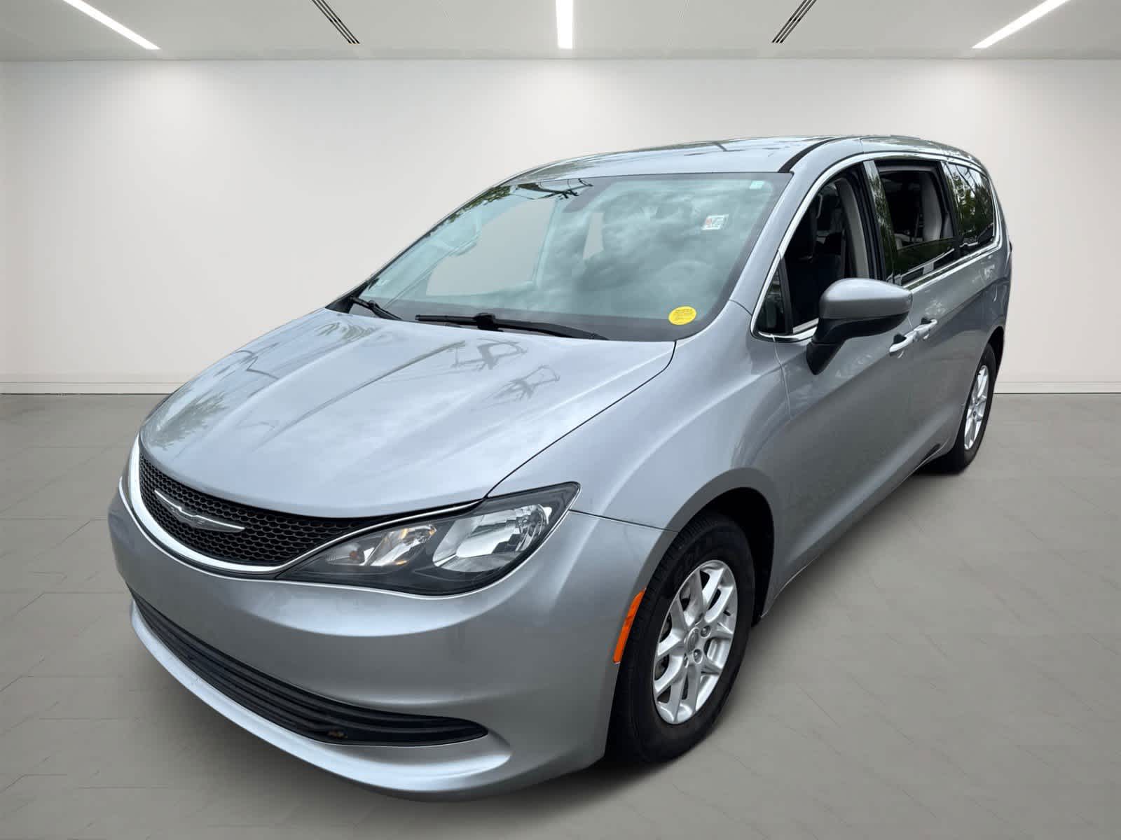 used 2017 Chrysler Pacifica car, priced at $14,900