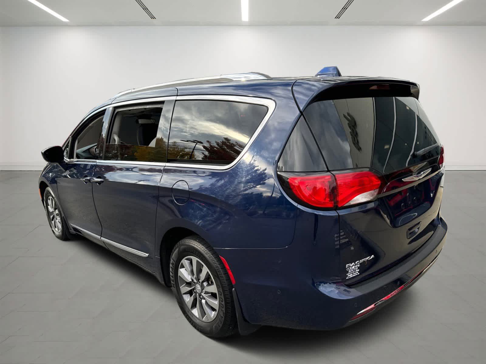 used 2019 Chrysler Pacifica car, priced at $21,400