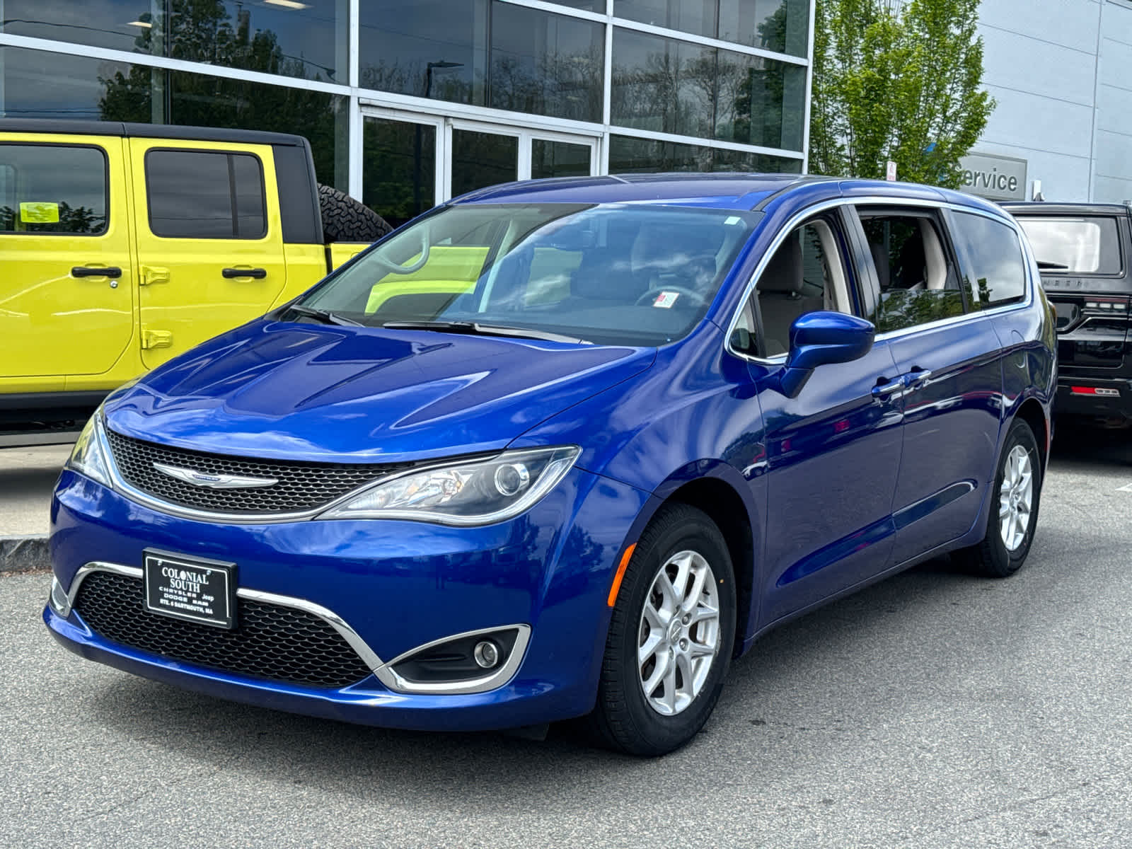 used 2020 Chrysler Pacifica car, priced at $25,900