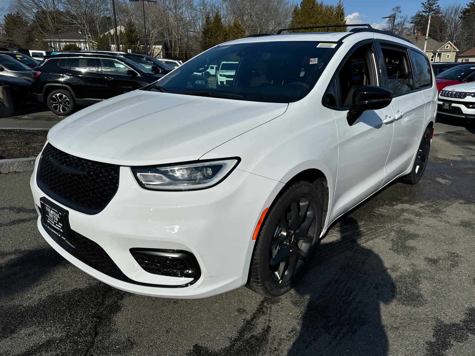 new 2025 Chrysler Pacifica car, priced at $44,952