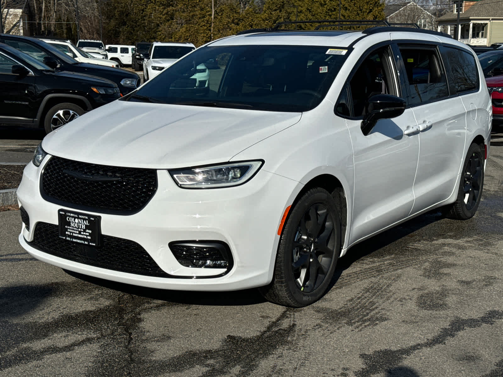 new 2025 Chrysler Pacifica car, priced at $44,952