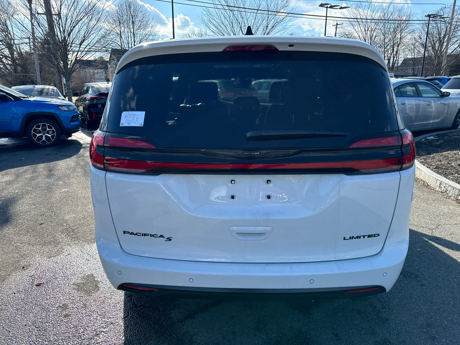 new 2025 Chrysler Pacifica car, priced at $44,952