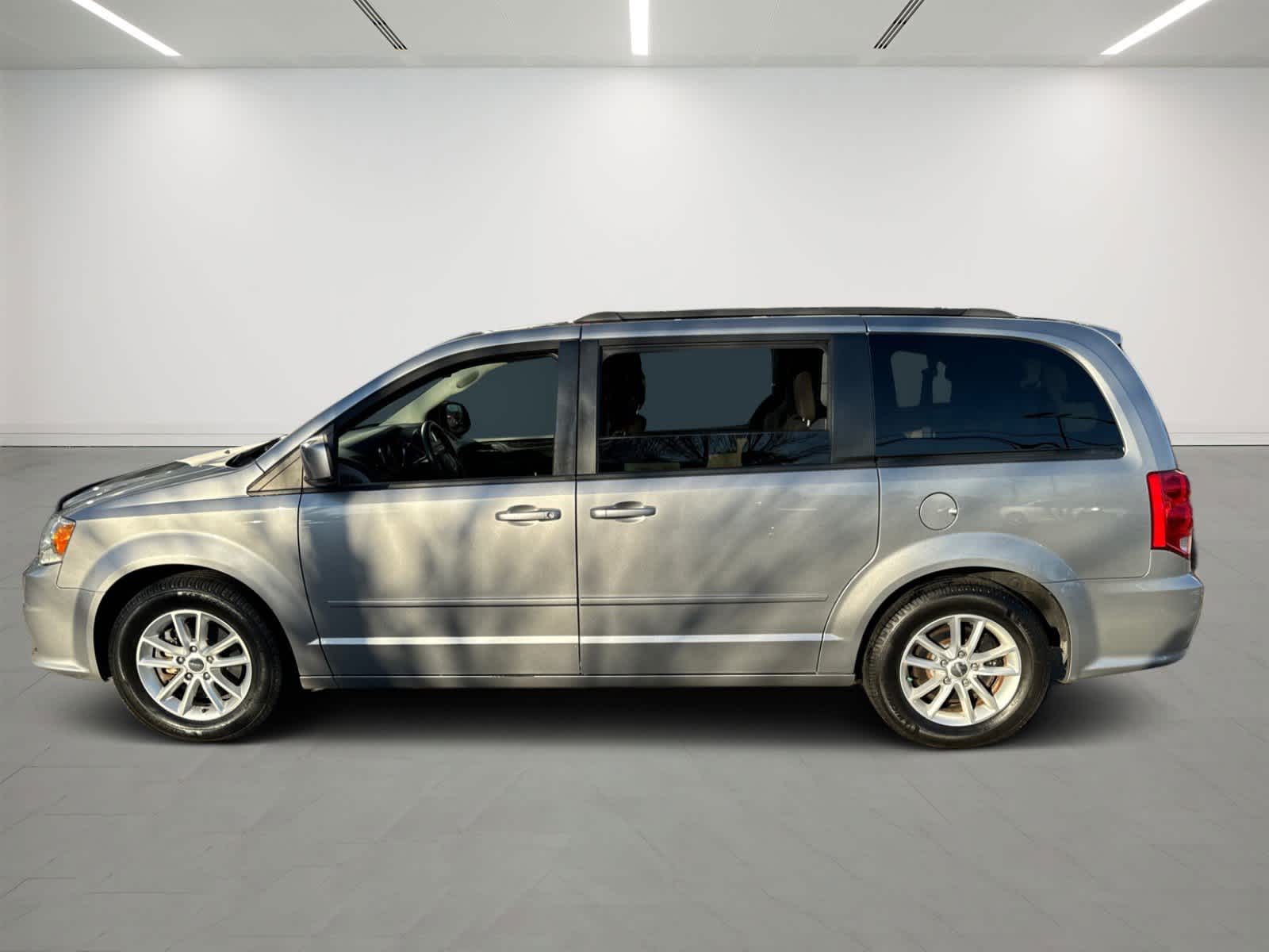 used 2016 Dodge Grand Caravan car, priced at $12,900