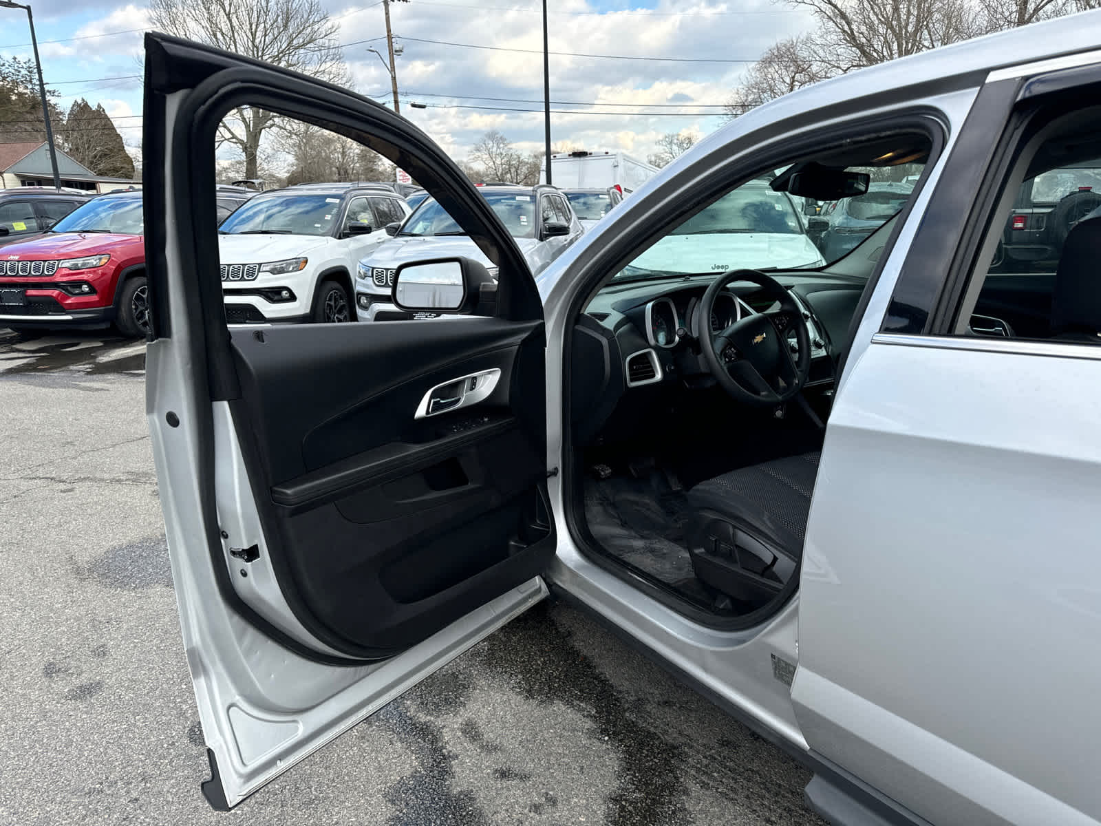 used 2017 Chevrolet Equinox car, priced at $14,700