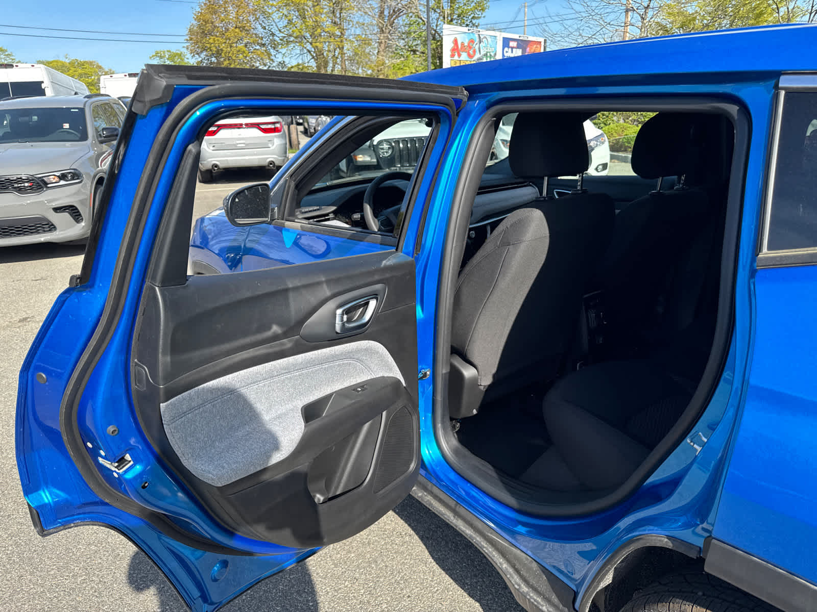 new 2025 Jeep Compass car, priced at $27,007