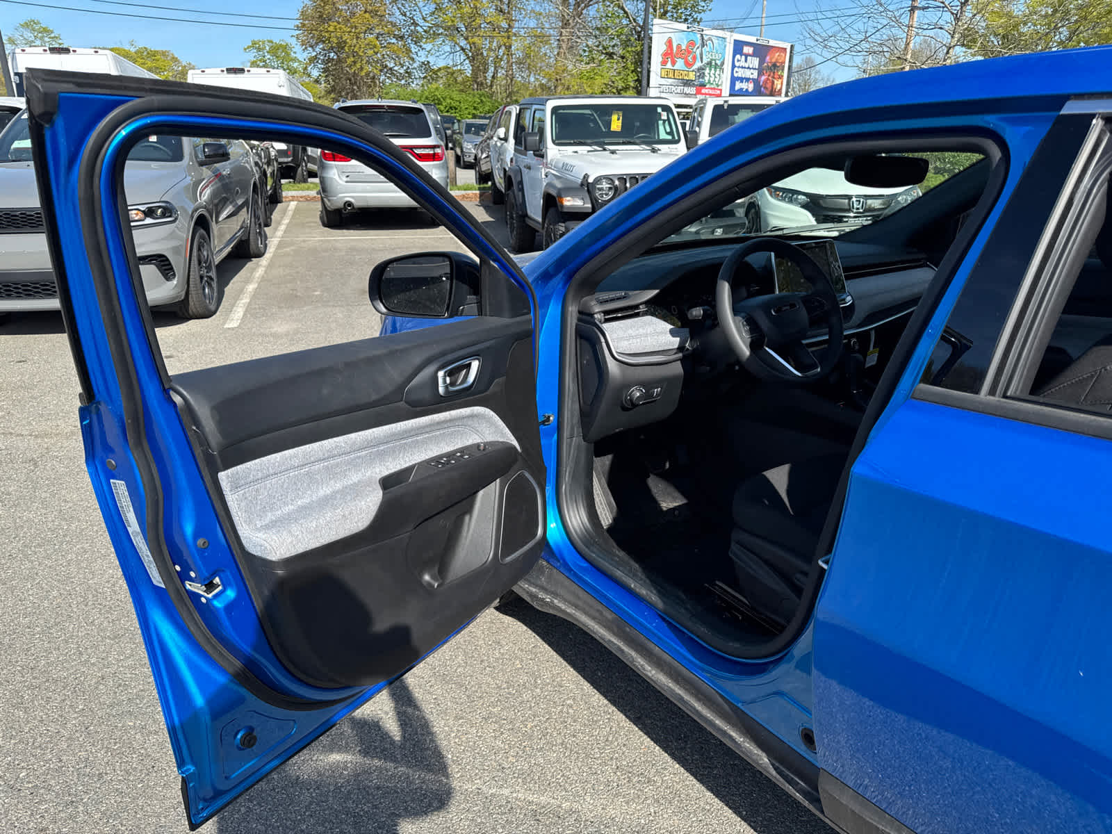 new 2025 Jeep Compass car, priced at $27,007
