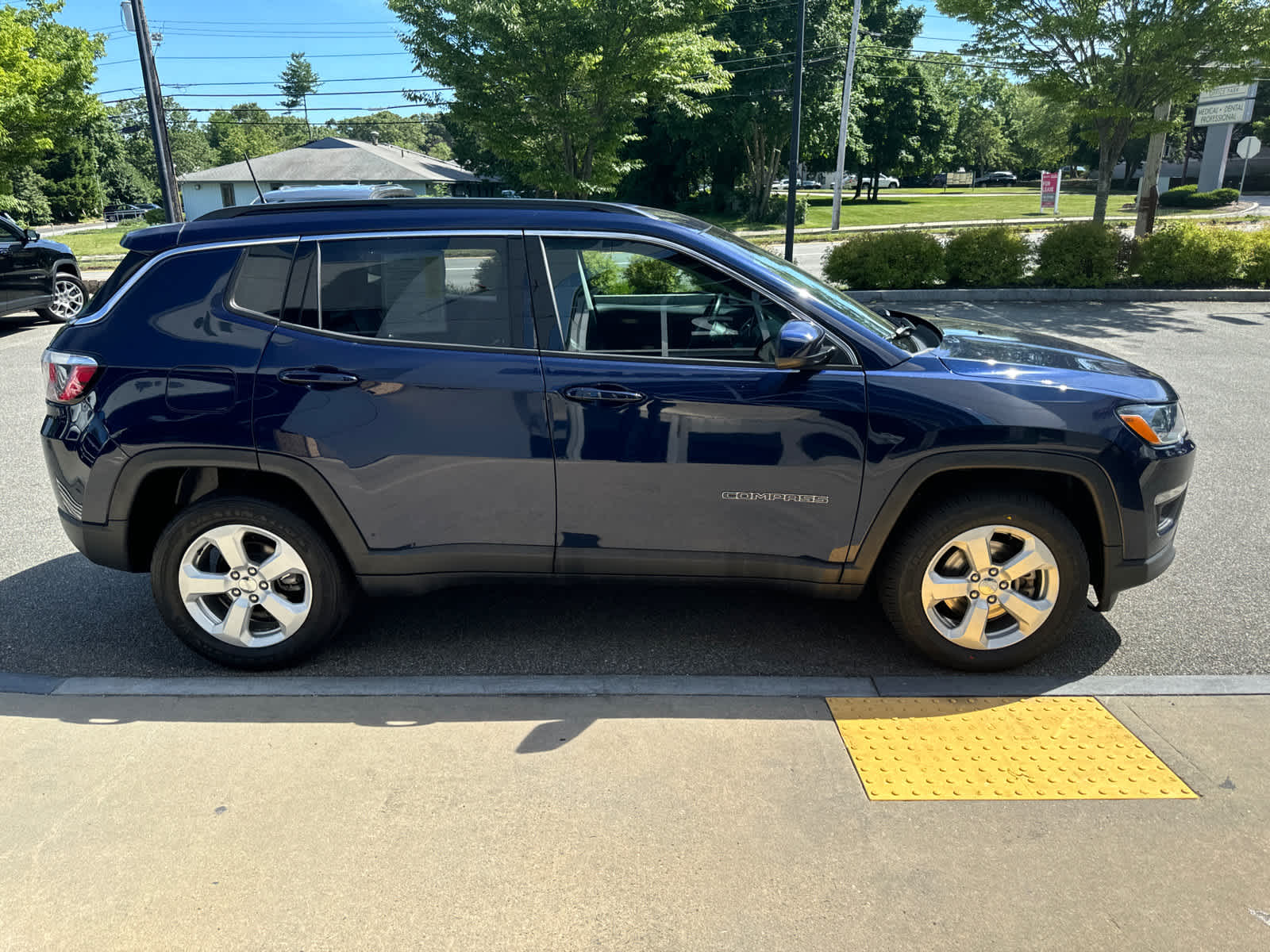 used 2020 Jeep Compass car, priced at $17,500