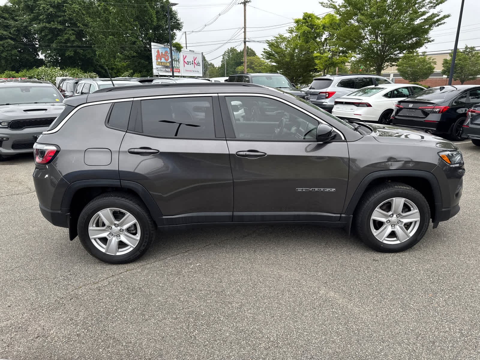 used 2022 Jeep Compass car, priced at $19,900