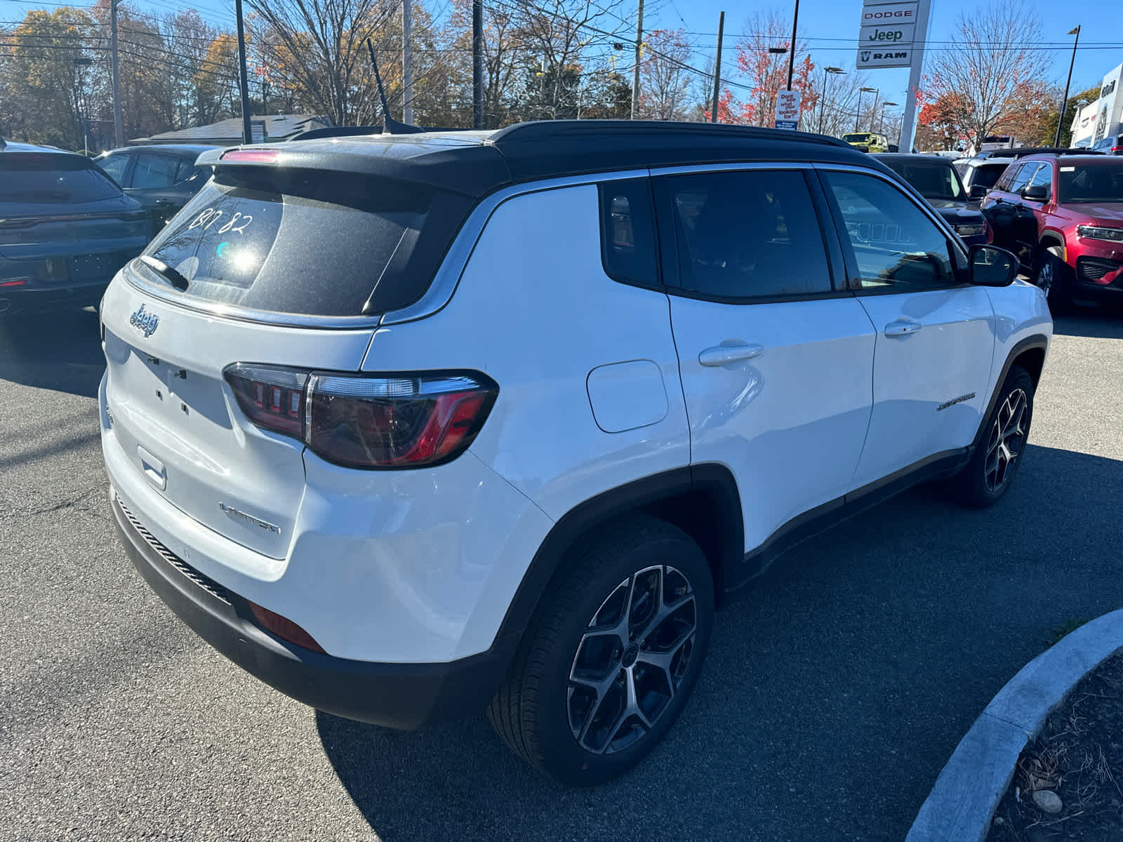 new 2025 Jeep Compass car, priced at $28,698