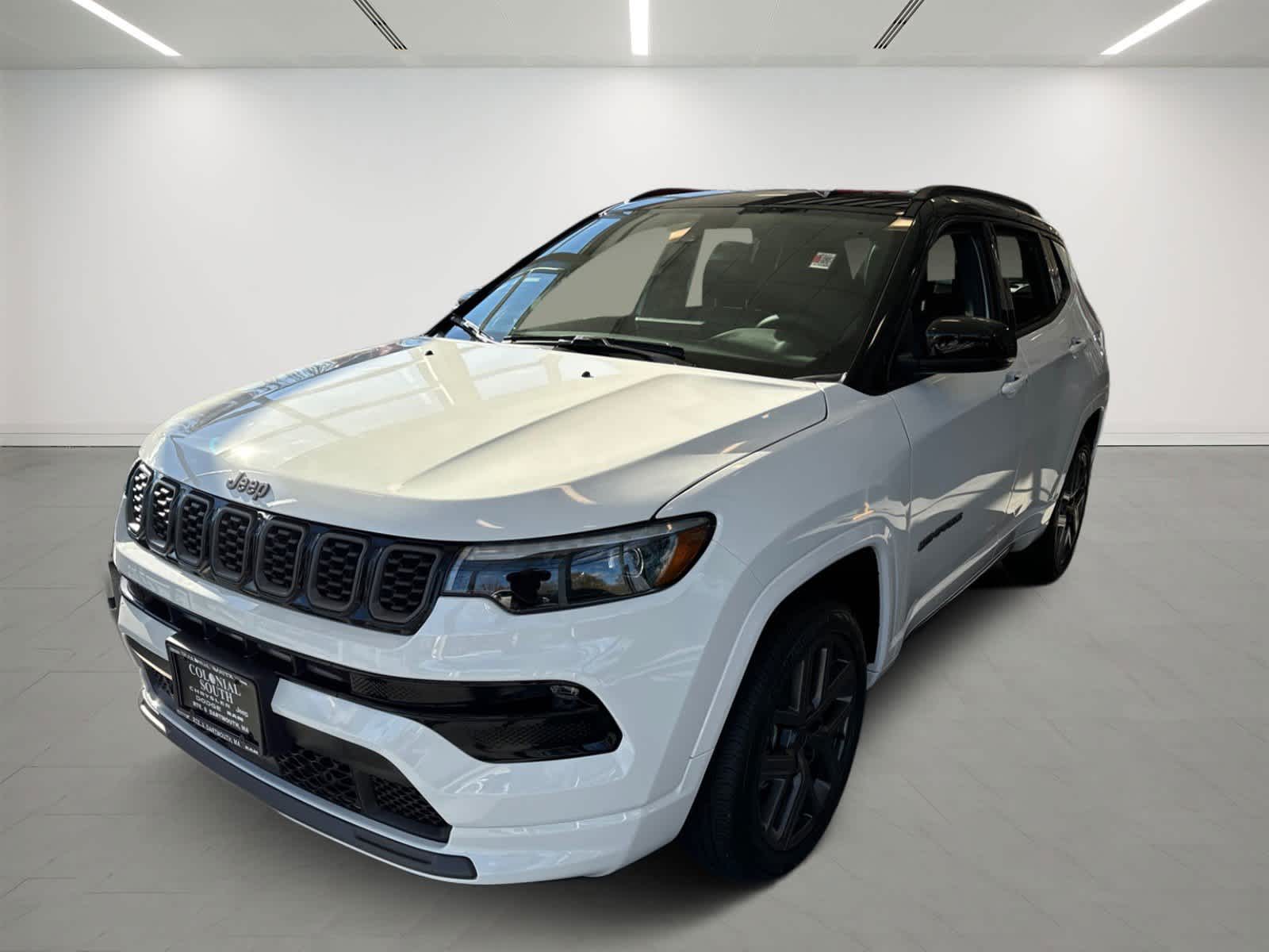 new 2025 Jeep Compass car, priced at $33,050