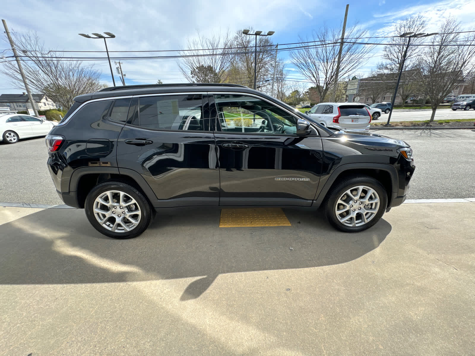 used 2023 Jeep Compass car, priced at $26,900