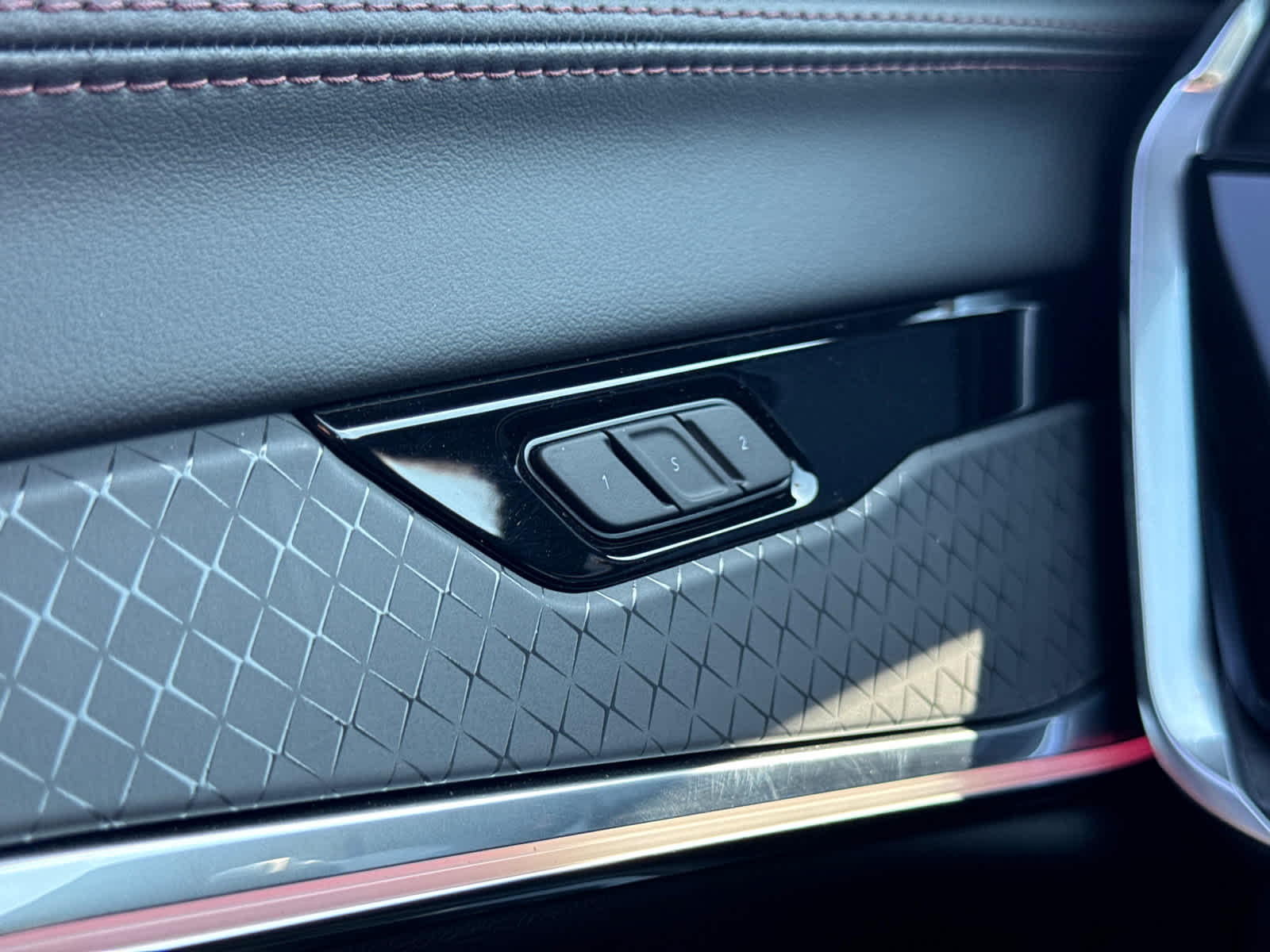 new 2025 Jeep Wagoneer S car, priced at $60,269