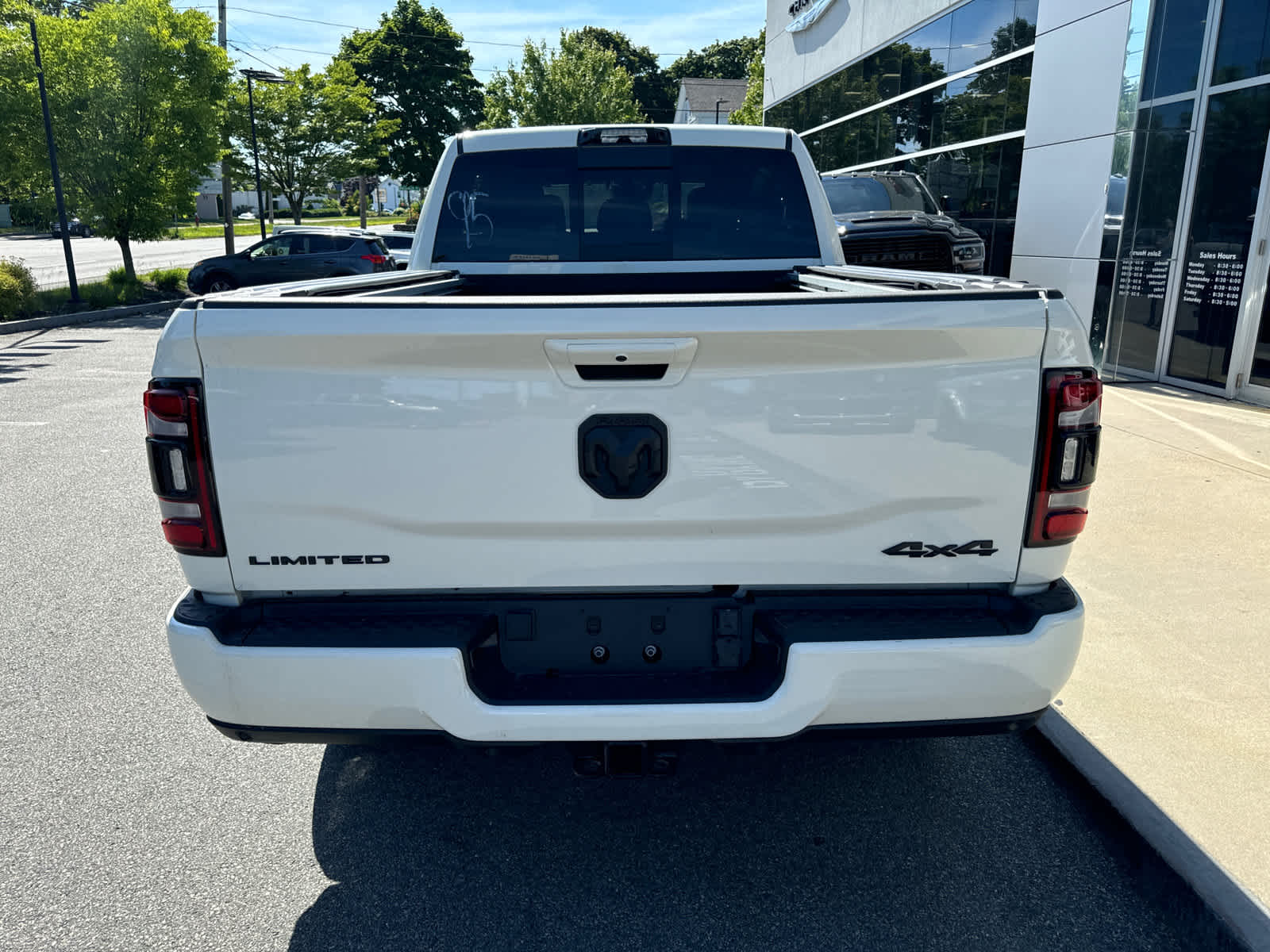 new 2024 Ram 3500 car, priced at $92,376