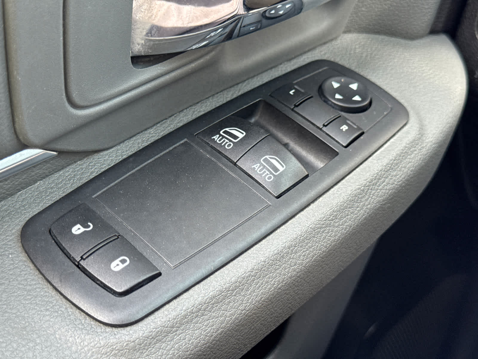 used 2019 Ram 1500 Classic car, priced at $24,975