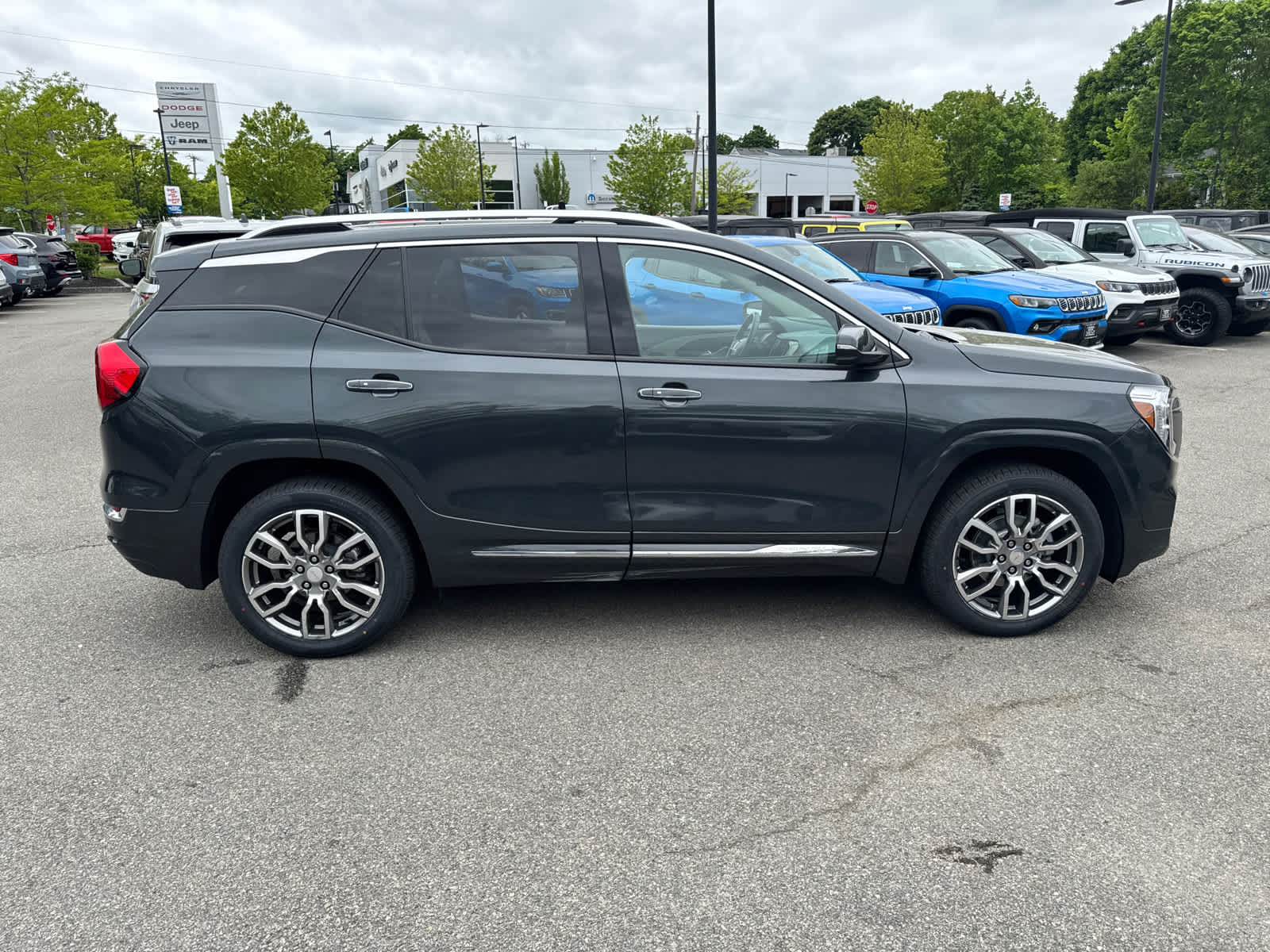 used 2022 GMC Terrain car, priced at $27,500