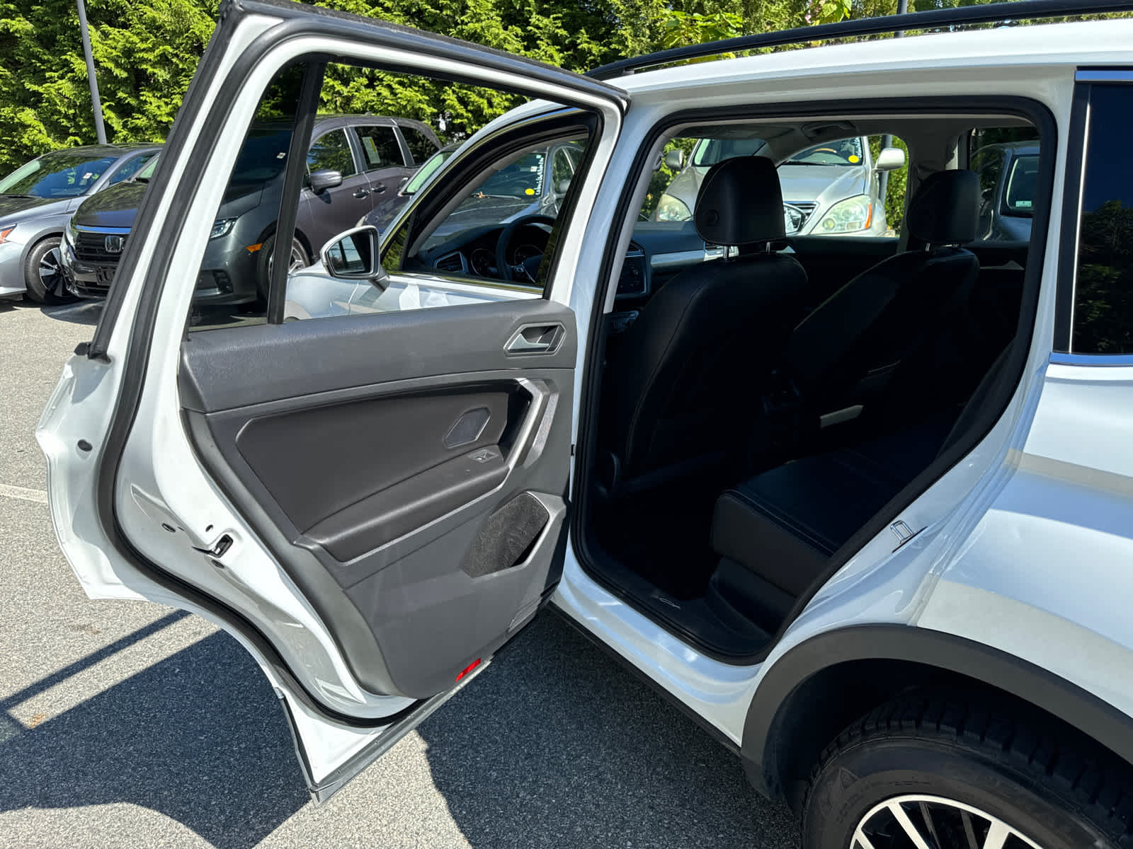 used 2021 Volkswagen Tiguan car, priced at $19,900